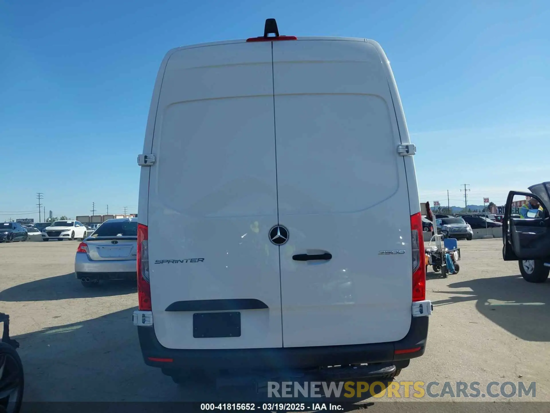 15 fotografías del automóvil dañado W1Y4NBHY4ST205052 MERCEDES-BENZ SPRINTER 2500 2025