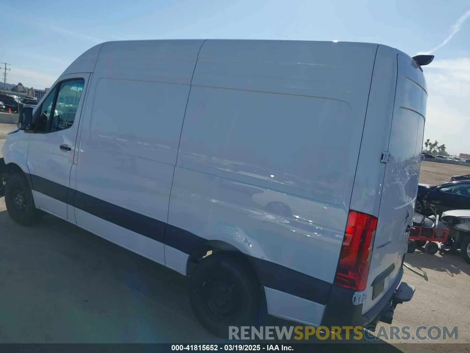 3 fotografías del automóvil dañado W1Y4NBHY4ST205052 MERCEDES-BENZ SPRINTER 2500 2025