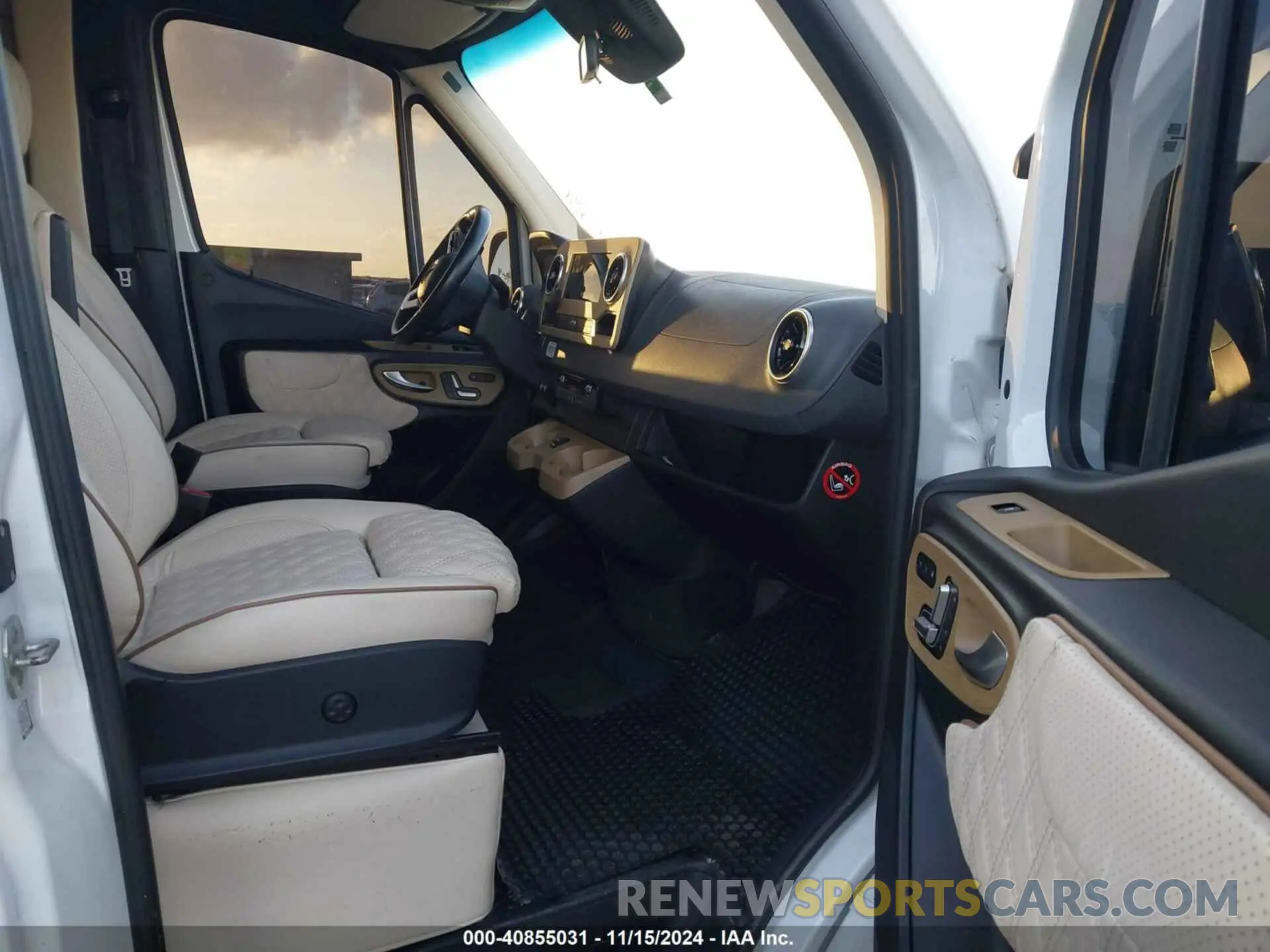 5 fotografías del automóvil dañado W1X5EDHYXLT043062 MERCEDES-BENZ SPRINTER 3500 2020