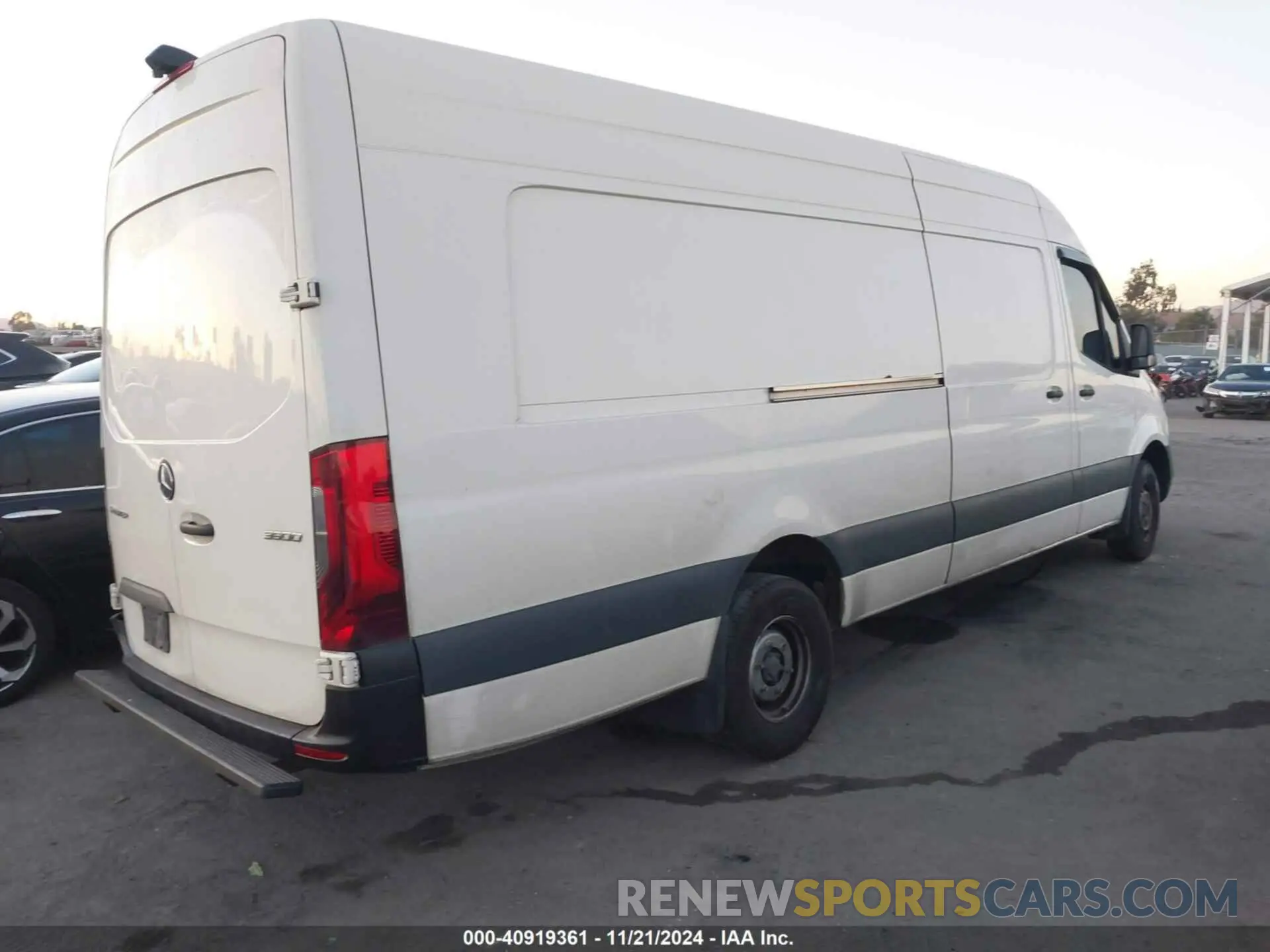 4 fotografías del automóvil dañado W1Y5EDHYXMT075717 MERCEDES-BENZ SPRINTER 3500 2021