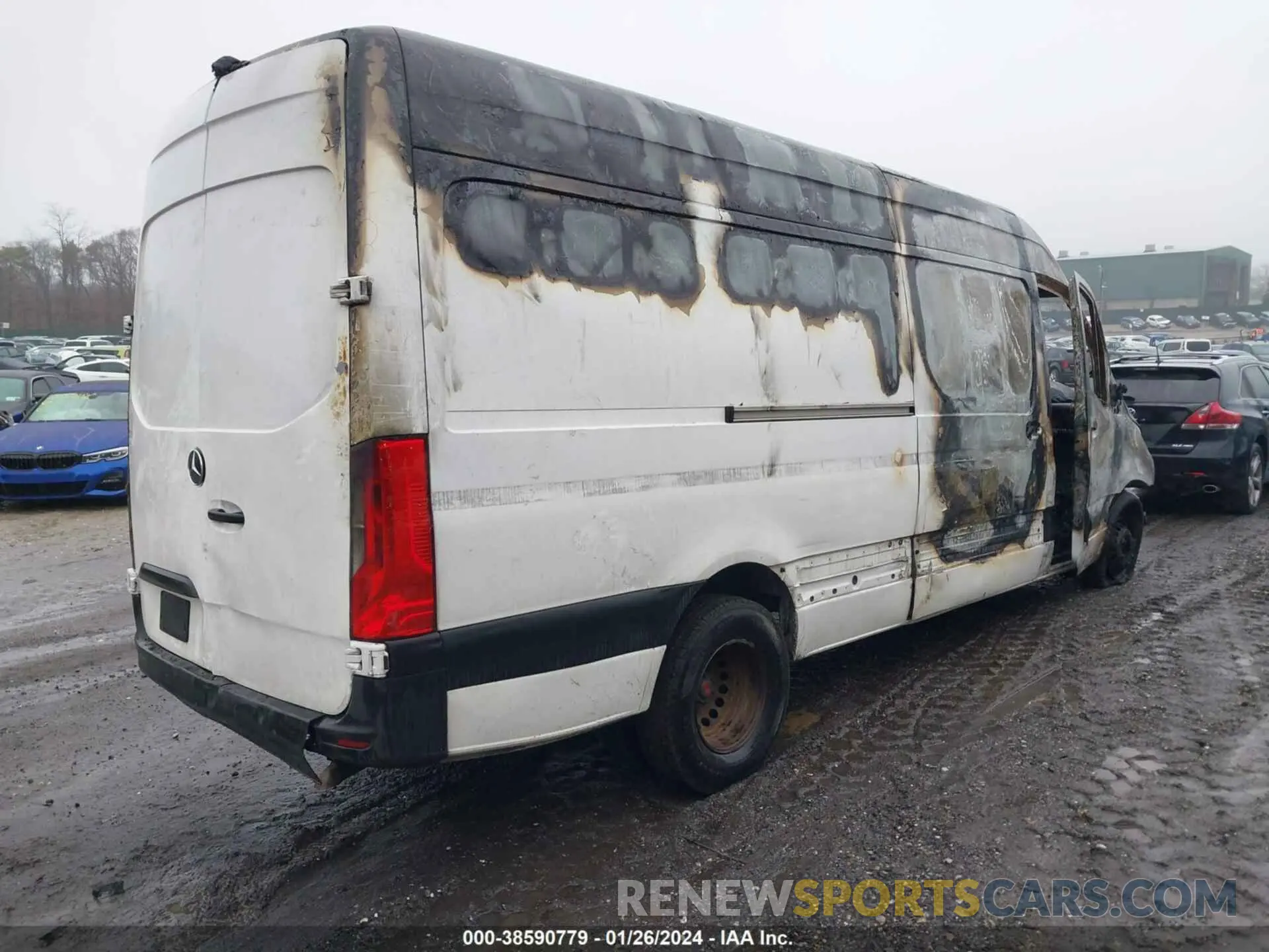 4 fotografías del automóvil dañado WD3PF4CD9KP029214 MERCEDES-BENZ SPRINTER 3500XD 2019