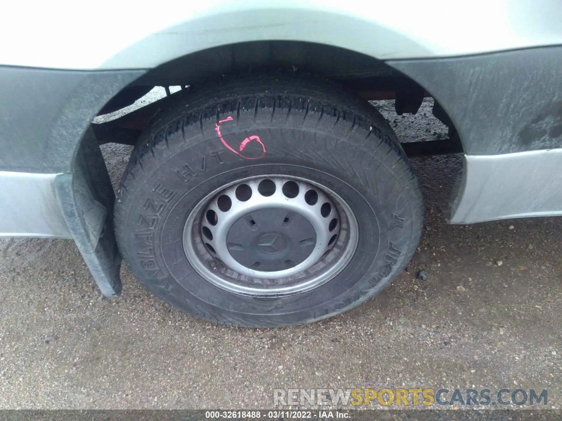 14 fotografías del automóvil dañado W1Y4ECHY1LT026023 MERCEDES-BENZ SPRINTER CARGO VAN 2020
