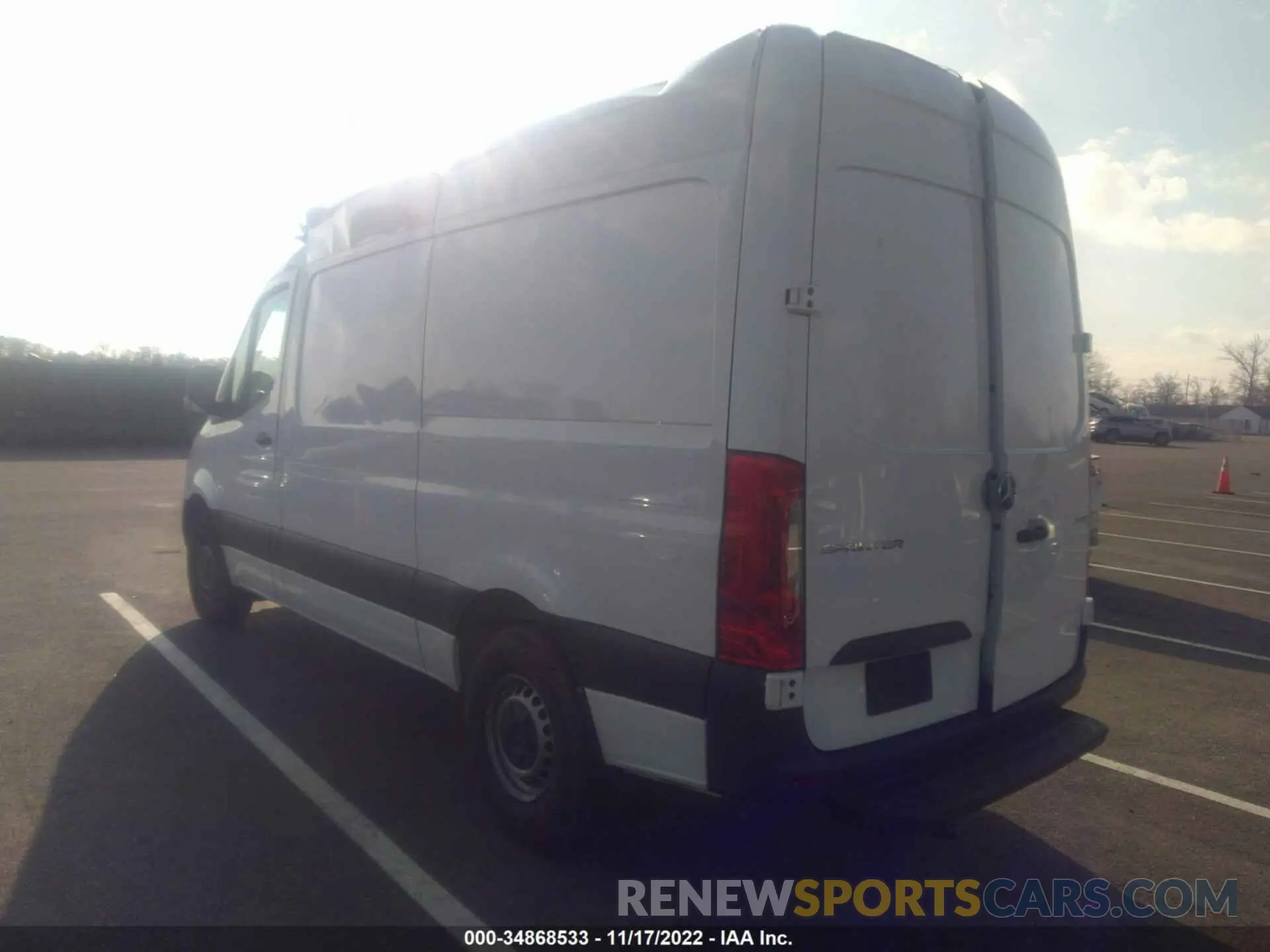 3 fotografías del automóvil dañado W1Y4EBHY5NT081698 MERCEDES-BENZ SPRINTER CARGO VAN 2022