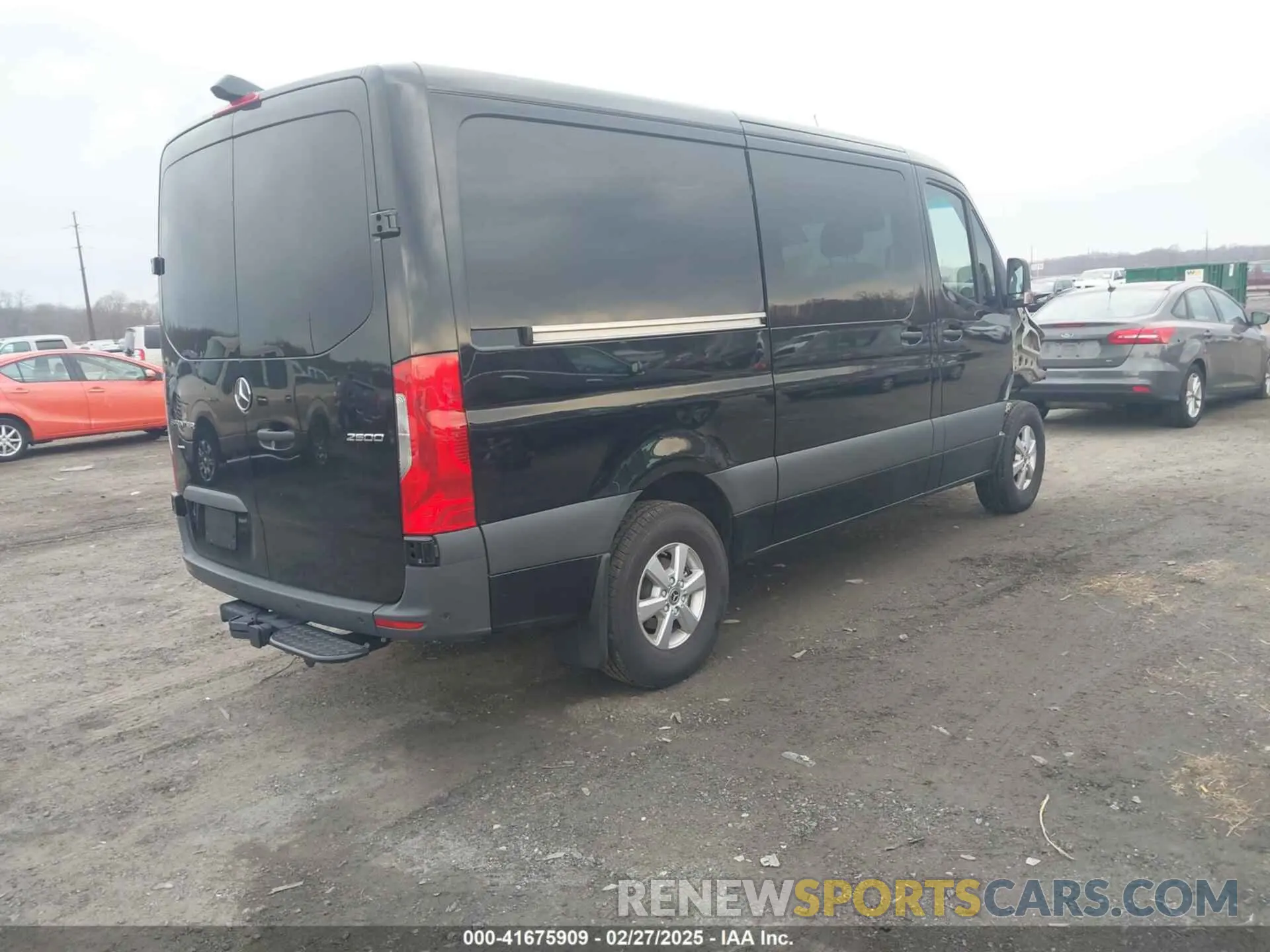 4 fotografías del automóvil dañado W1W4NBHY4RT170189 MERCEDES-BENZ SPRINTER CARGO VAN 2024