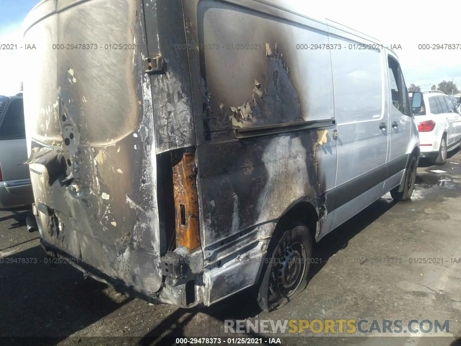 4 fotografías del automóvil dañado WD4PF0CD9KP162043 MERCEDES-BENZ SPRINTER VAN 2019