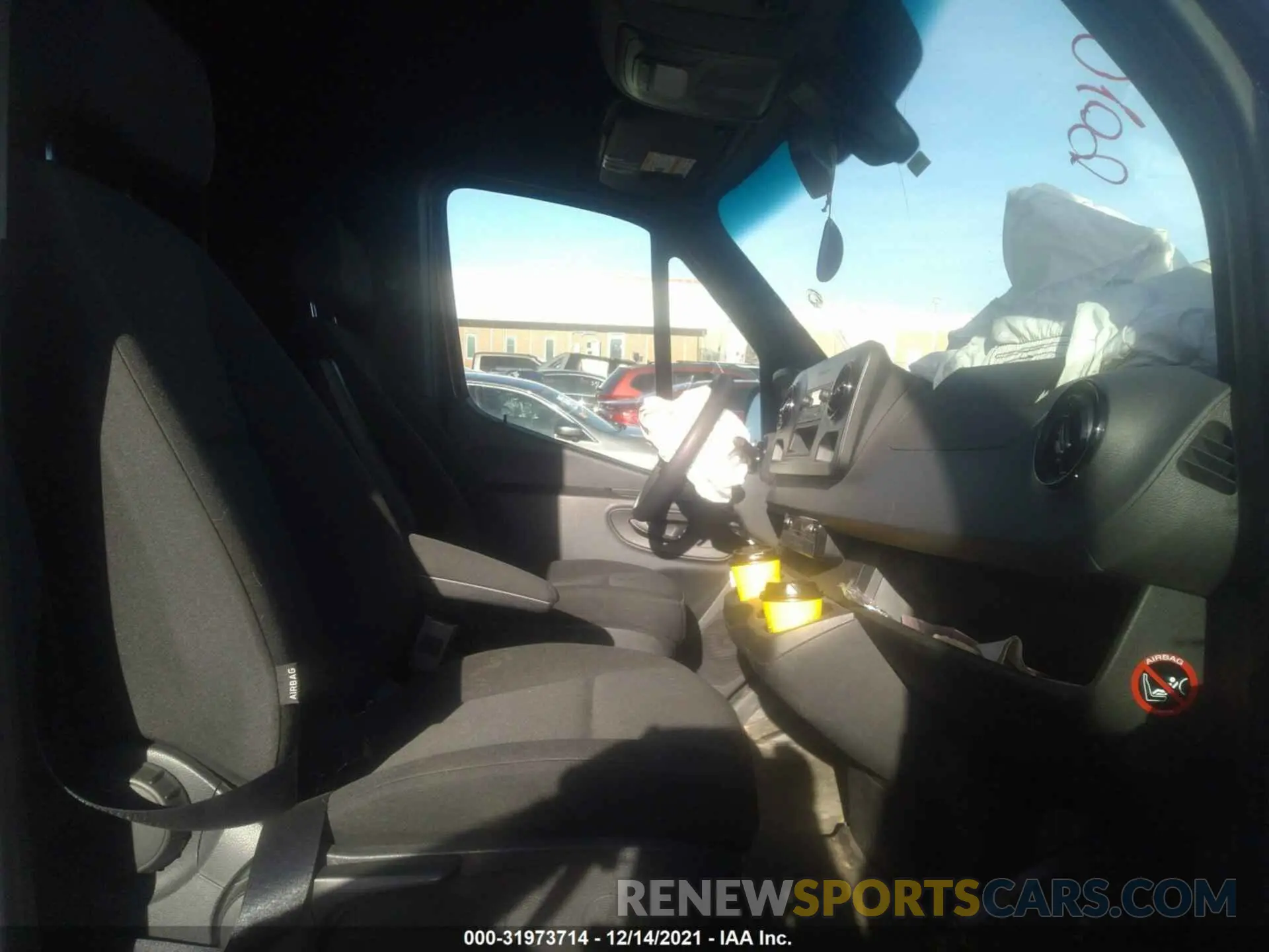 5 fotografías del automóvil dañado WD4PF1CD5KP170999 MERCEDES-BENZ SPRINTER VAN 2019