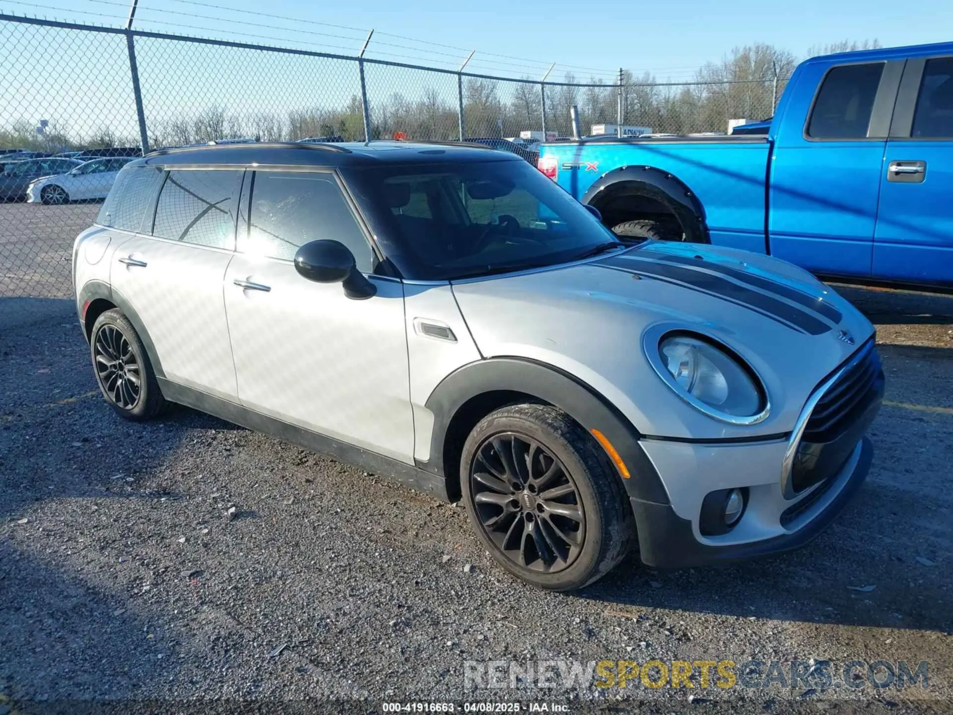 1 fotografías del automóvil dañado WMWLN5C56K2E34756 MINI CLUBMAN 2019