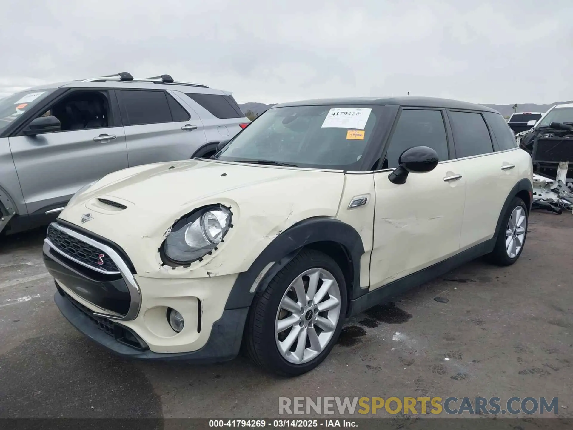 2 fotografías del automóvil dañado WMWLN9C55K2E51698 MINI CLUBMAN 2019