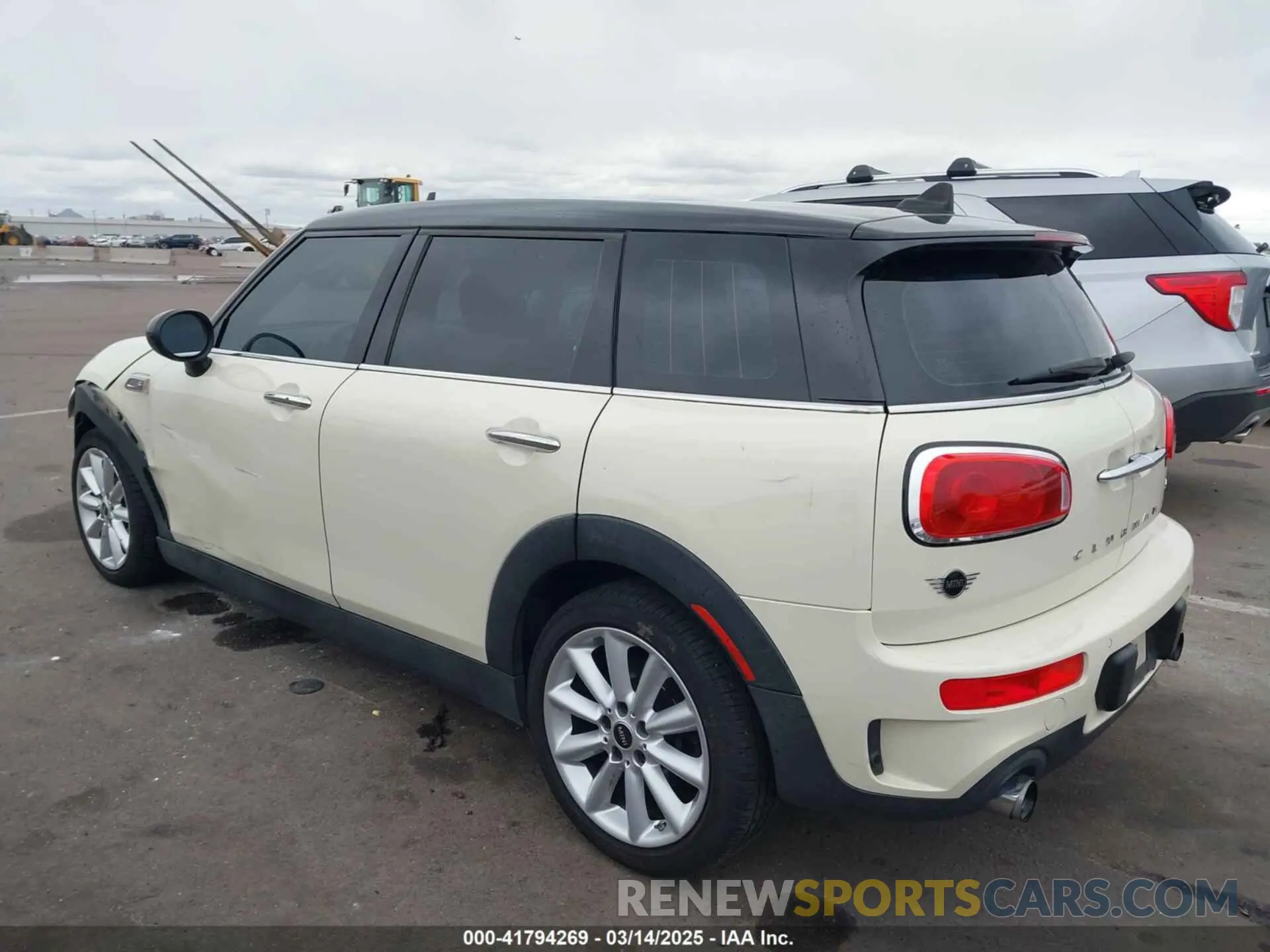 3 fotografías del automóvil dañado WMWLN9C55K2E51698 MINI CLUBMAN 2019