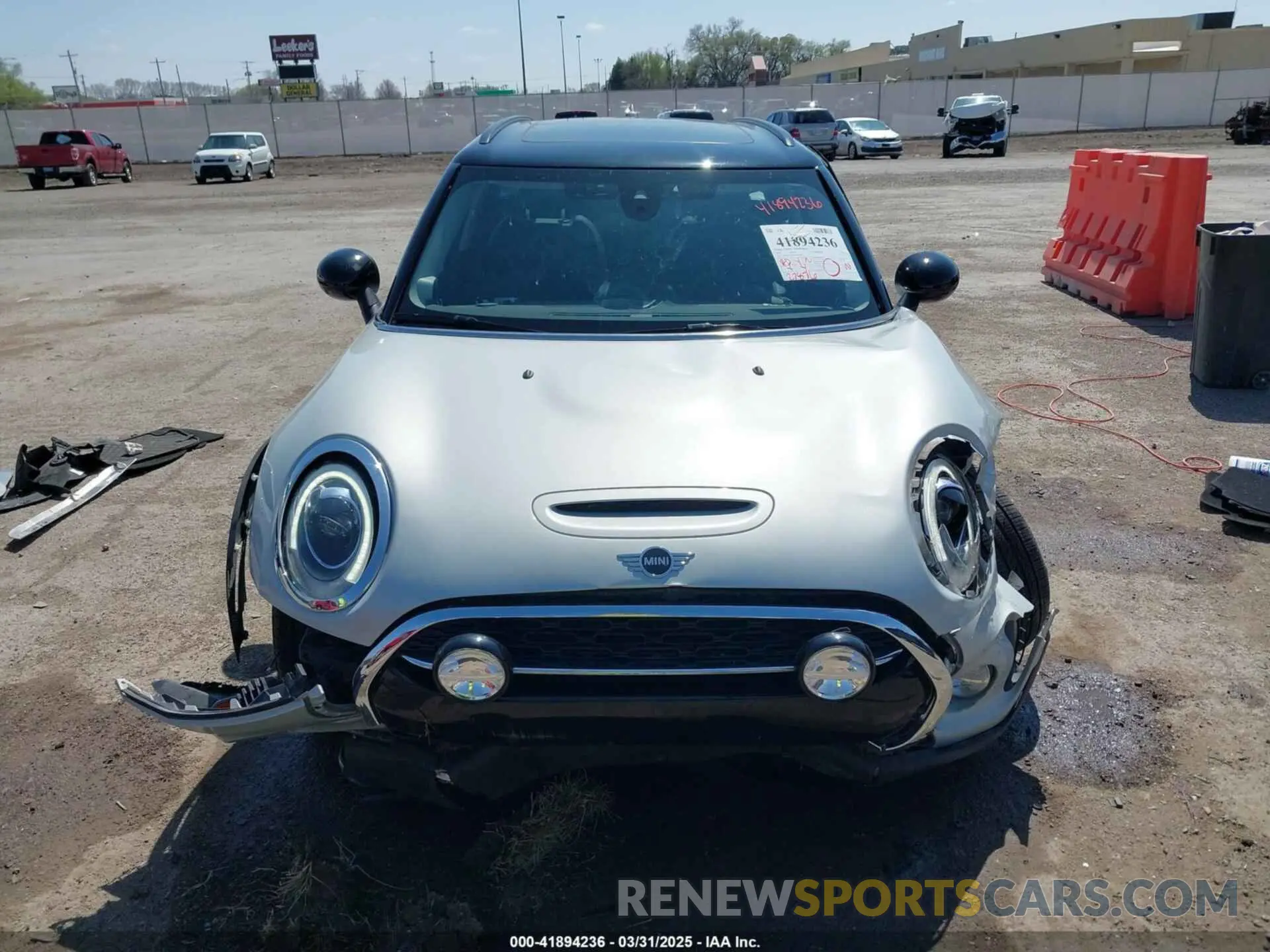 13 fotografías del automóvil dañado WMWLU5C5XK2G04796 MINI CLUBMAN 2019