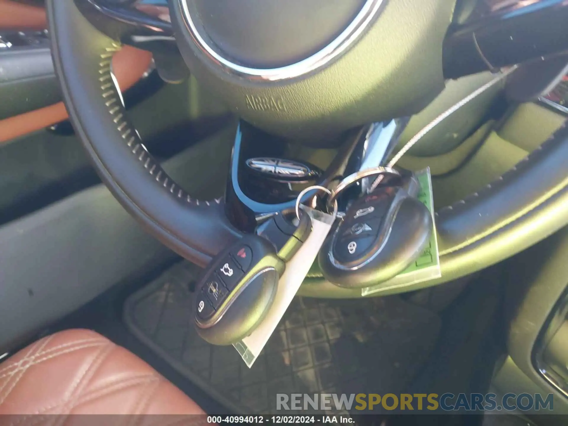 11 fotografías del automóvil dañado WMWLV7C09L2L77919 MINI CLUBMAN 2020