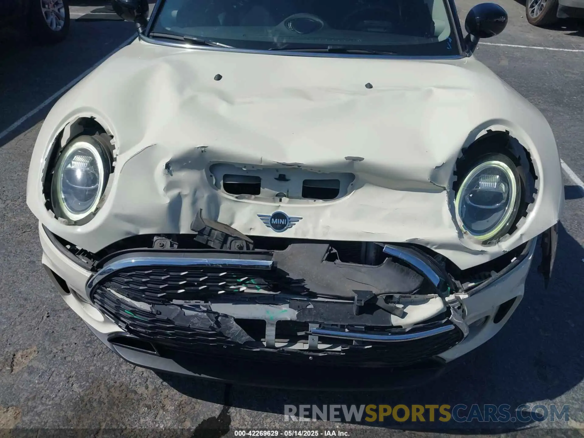 6 fotografías del automóvil dañado WMWLV7C00M2N48722 MINI CLUBMAN 2021