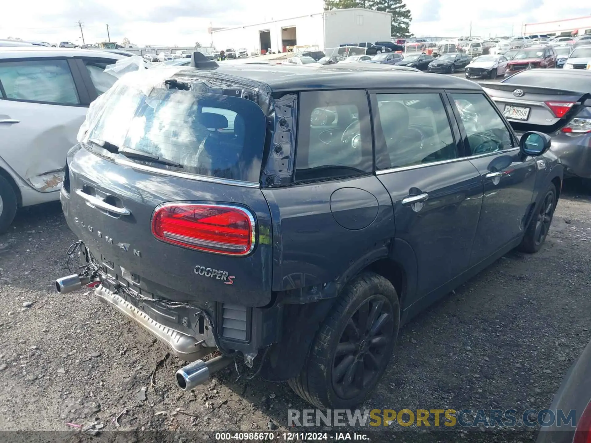 4 fotografías del automóvil dañado WMWLV7C09M2N98258 MINI CLUBMAN 2021
