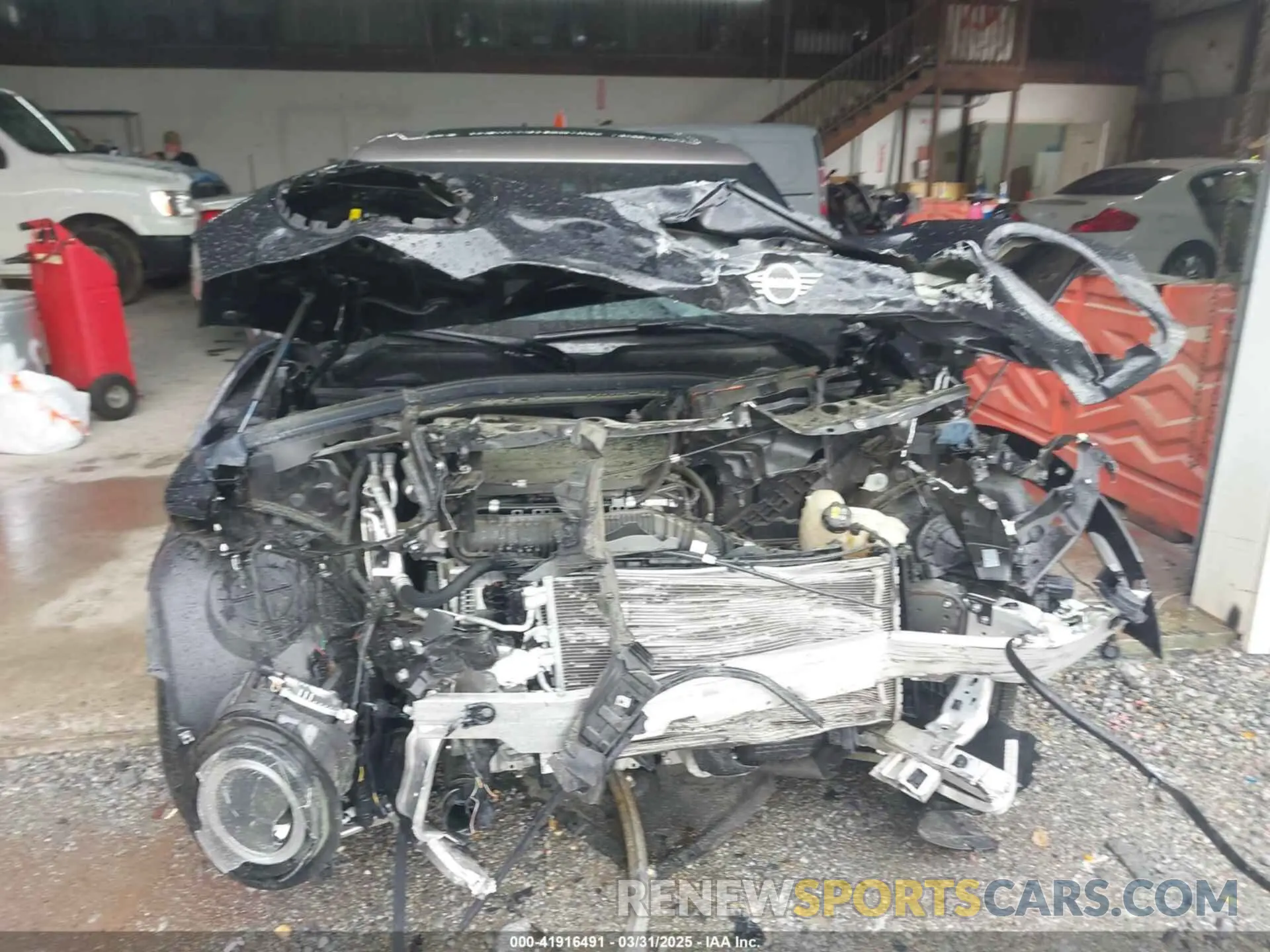 6 fotografías del automóvil dañado WMWXJ1C04P2T14811 MINI CLUBMAN 2023