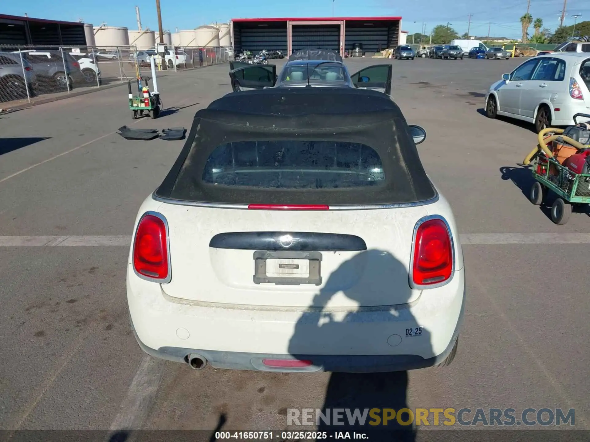 16 fotografías del automóvil dañado WMWWG5C52K3D01641 MINI CONVERTIBLE 2019