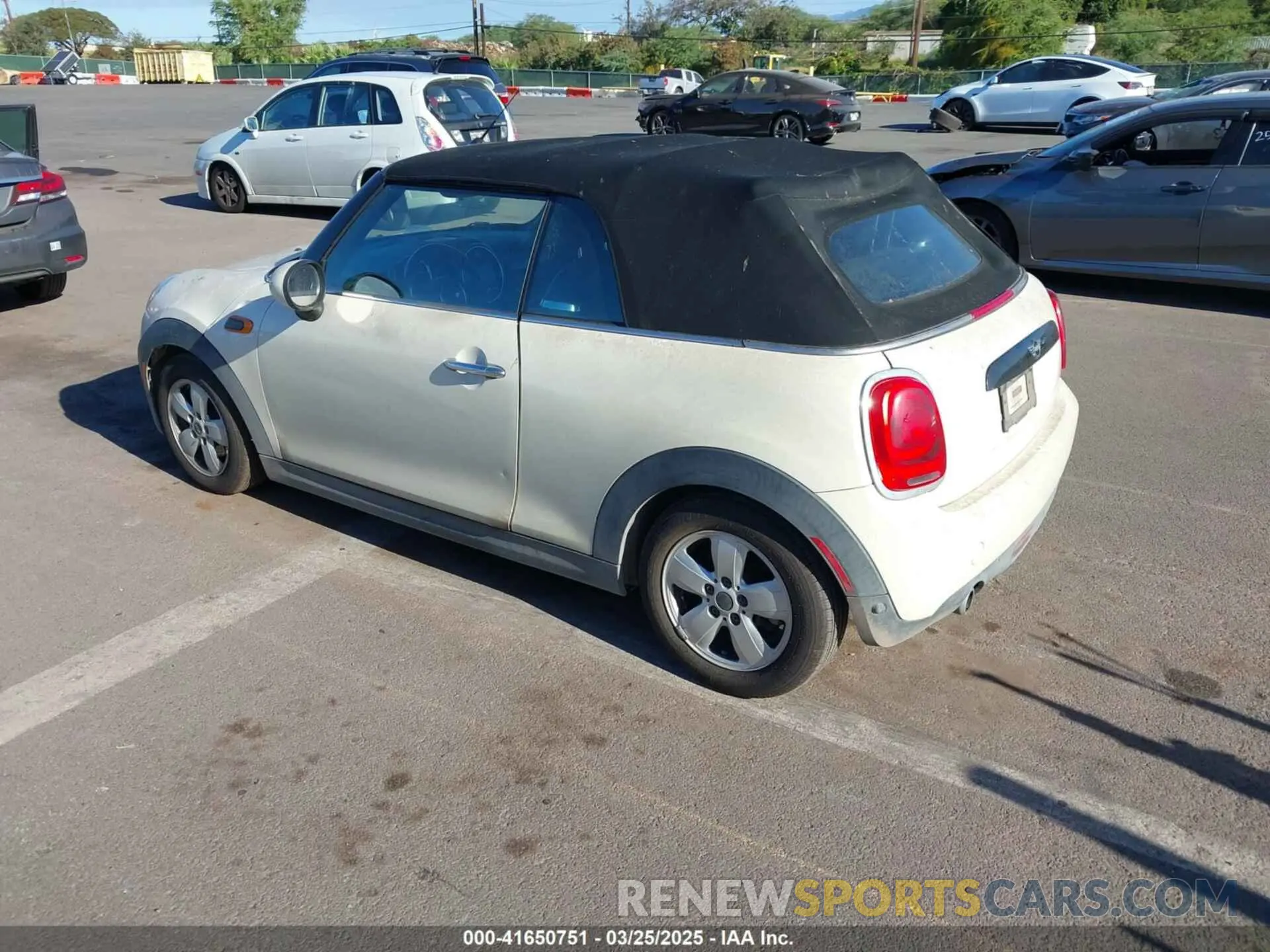 3 fotografías del automóvil dañado WMWWG5C52K3D01641 MINI CONVERTIBLE 2019