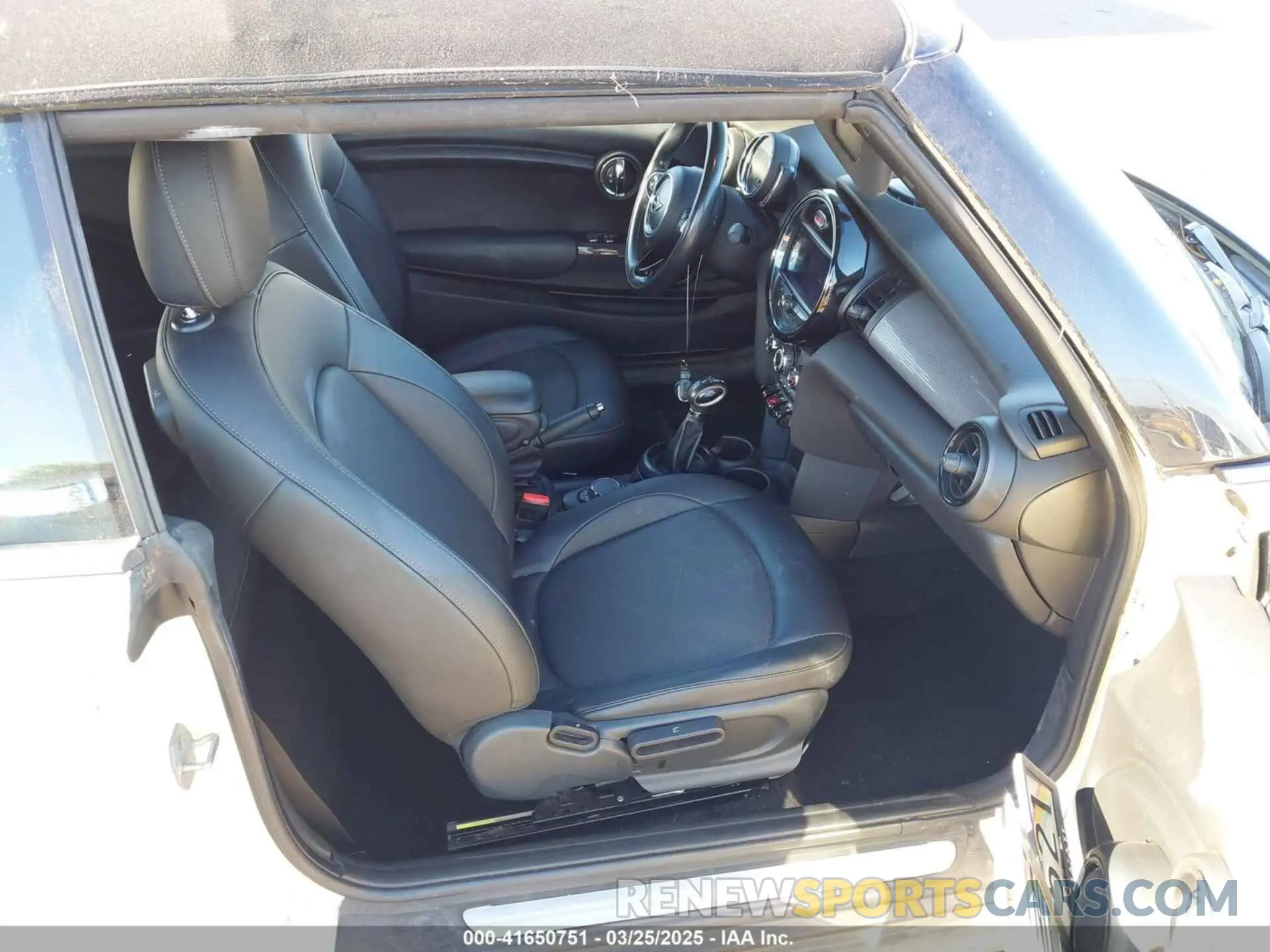 5 fotografías del automóvil dañado WMWWG5C52K3D01641 MINI CONVERTIBLE 2019