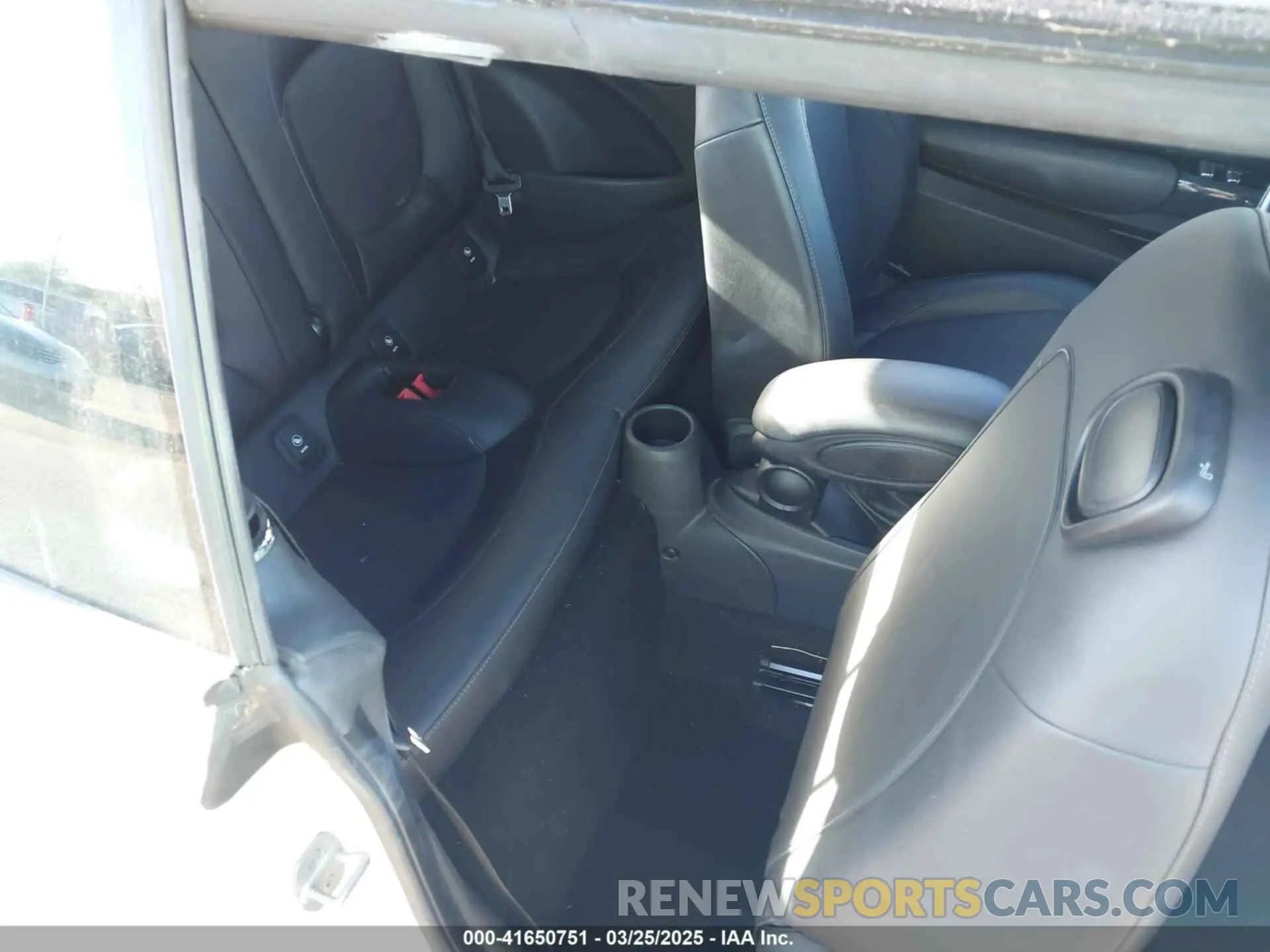 8 fotografías del automóvil dañado WMWWG5C52K3D01641 MINI CONVERTIBLE 2019