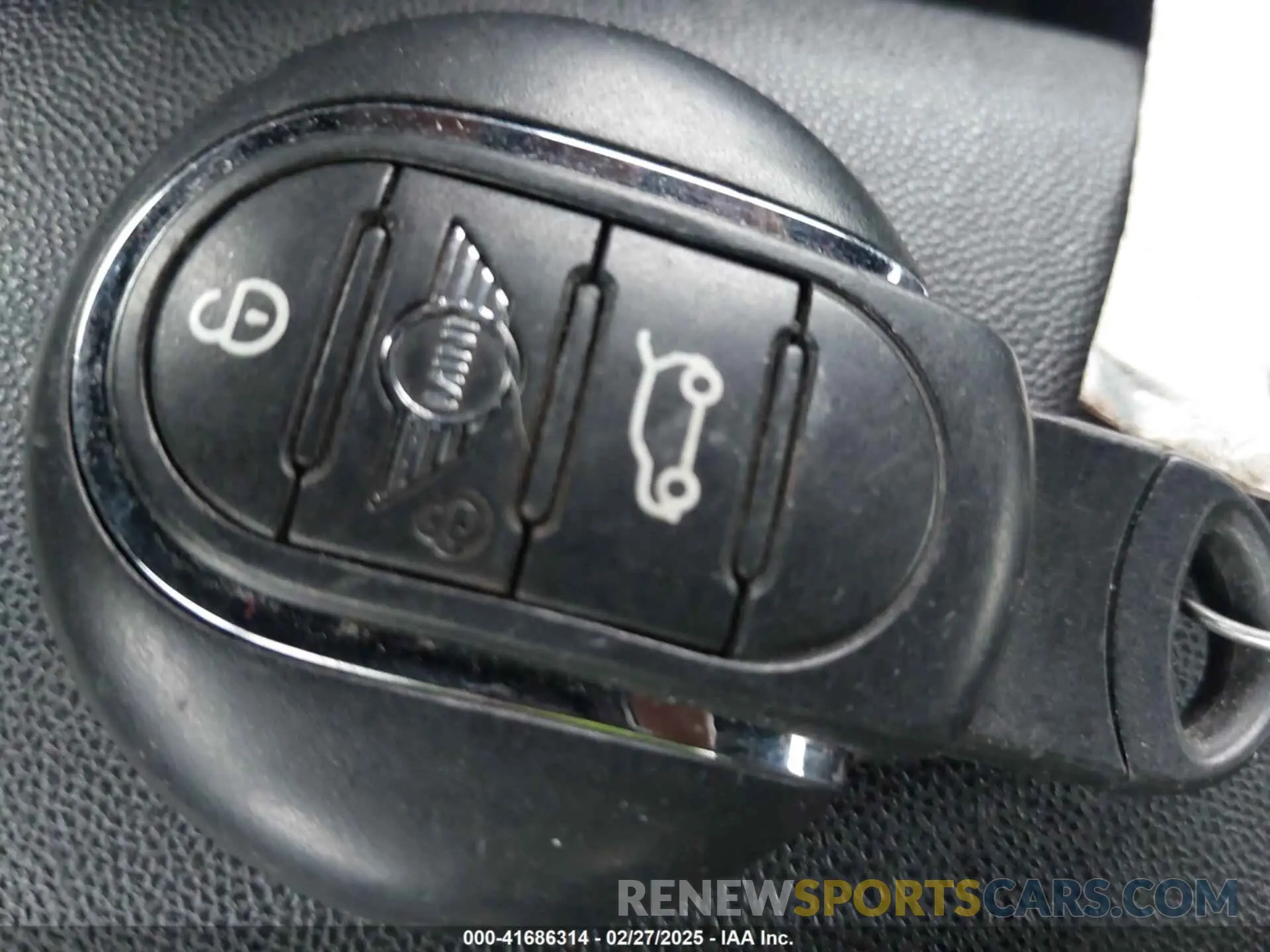 11 fotografías del automóvil dañado WMWWG5C52K3H08648 MINI CONVERTIBLE 2019