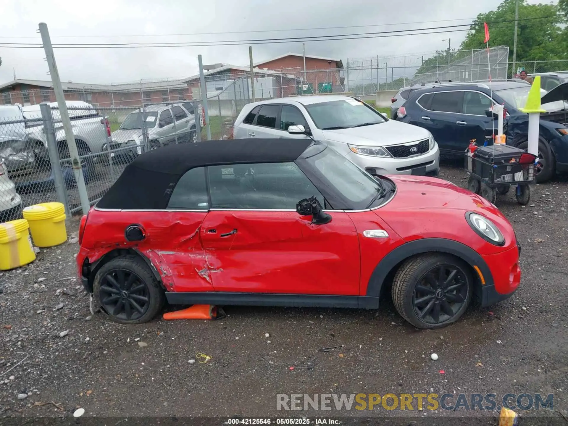 13 fotografías del automóvil dañado WMWWG9C51K3E39565 MINI CONVERTIBLE 2019