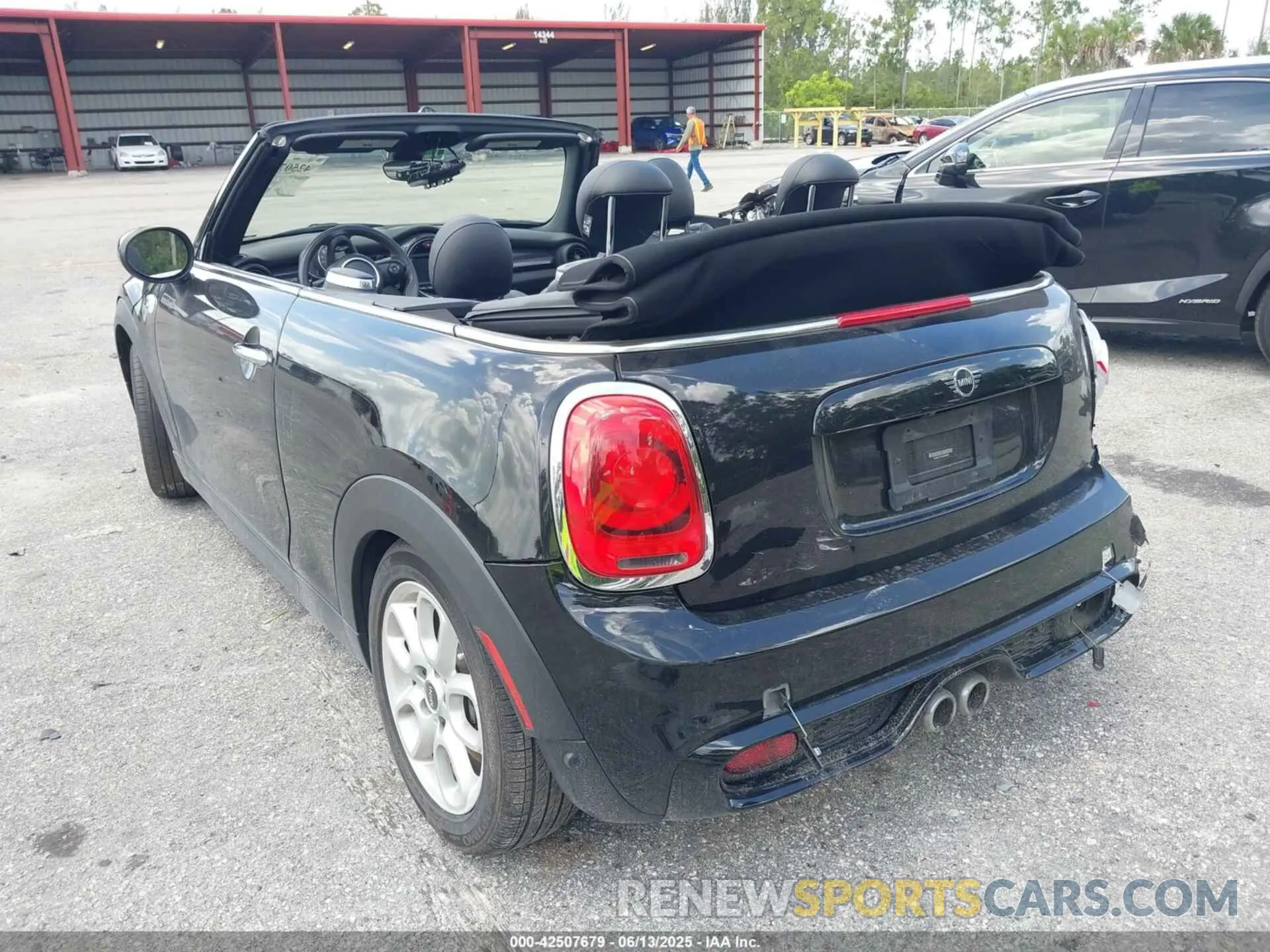 3 fotografías del automóvil dañado WMWWJ5C0XM3M08622 MINI CONVERTIBLE 2021