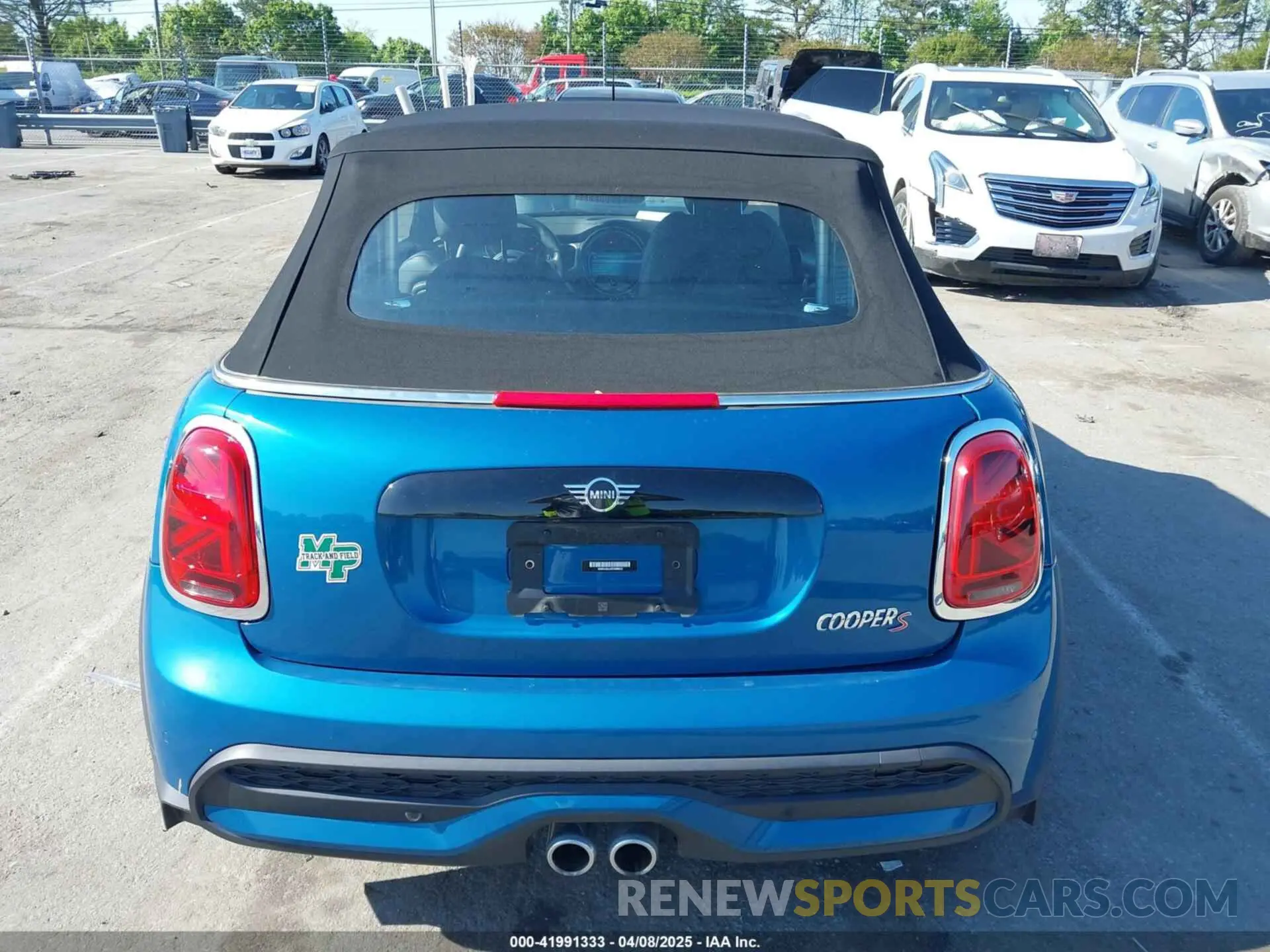 16 fotografías del automóvil dañado WMW43DL00R3R86652 MINI CONVERTIBLE 2024
