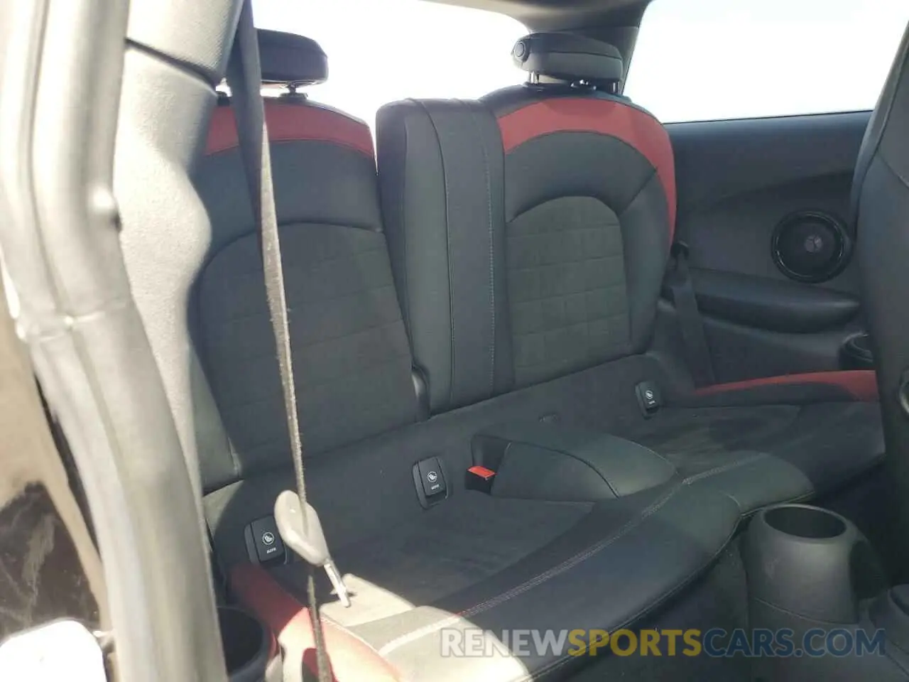 11 fotografías del automóvil dañado WMWXM9C50K2H81141 MINI COOPER 2019