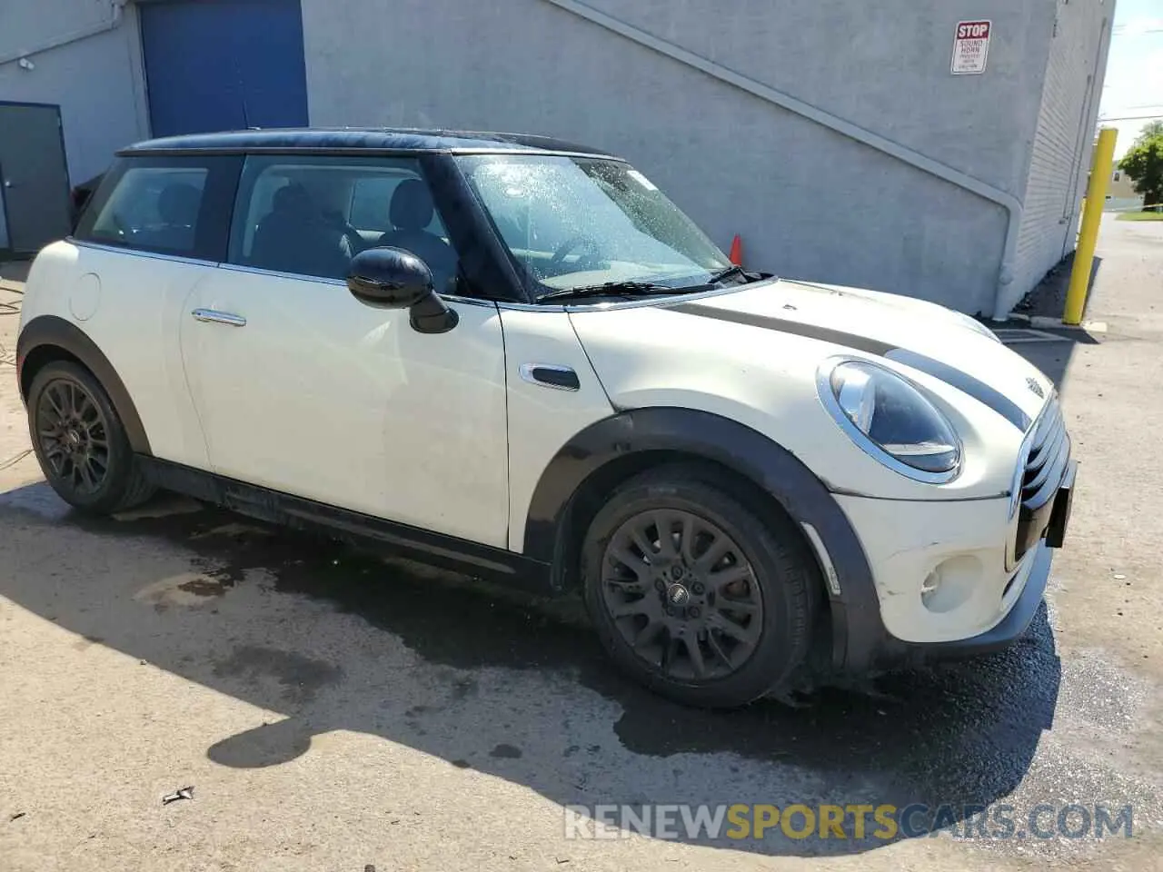 4 fotografías del automóvil dañado WMWXP5C50K2H95122 MINI COOPER 2019