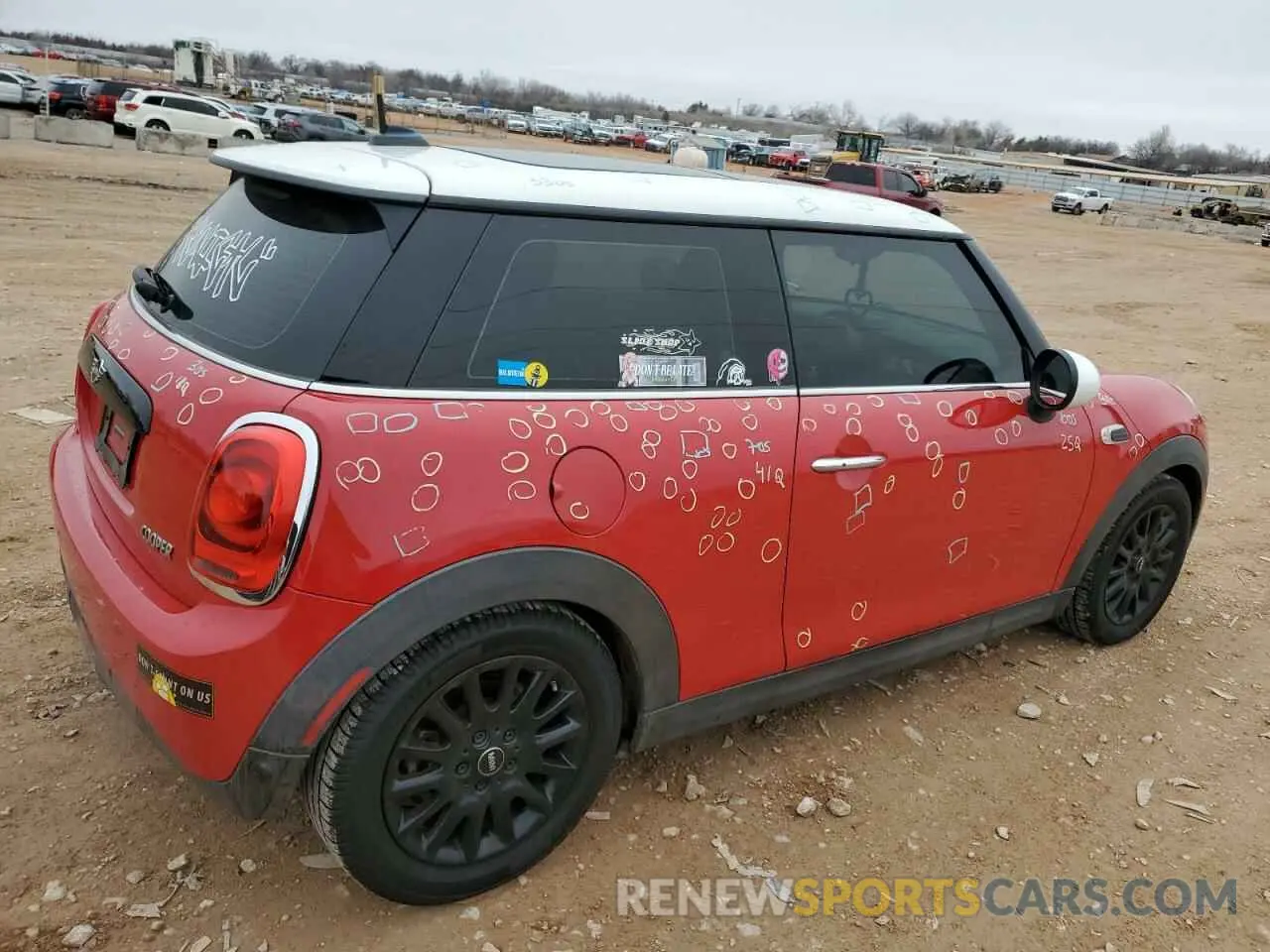3 fotografías del automóvil dañado WMWXP5C51K2L22827 MINI COOPER 2019