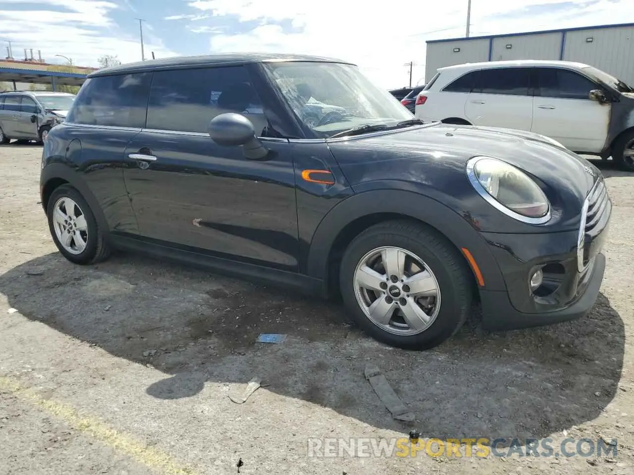 4 fotografías del automóvil dañado WMWXP5C5XK2H29936 MINI COOPER 2019