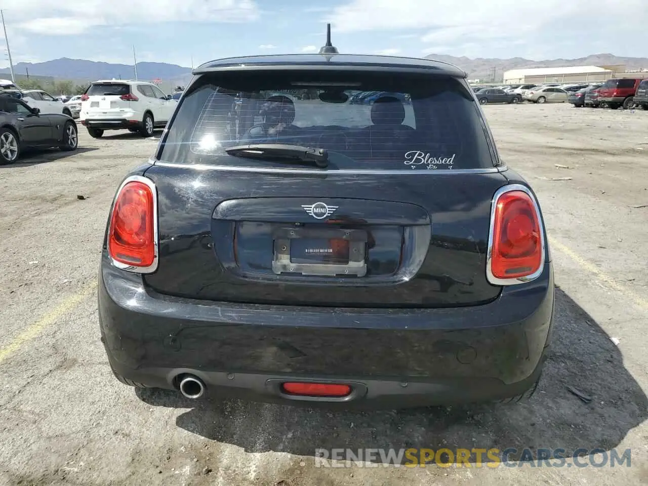 6 fotografías del automóvil dañado WMWXP5C5XK2H29936 MINI COOPER 2019