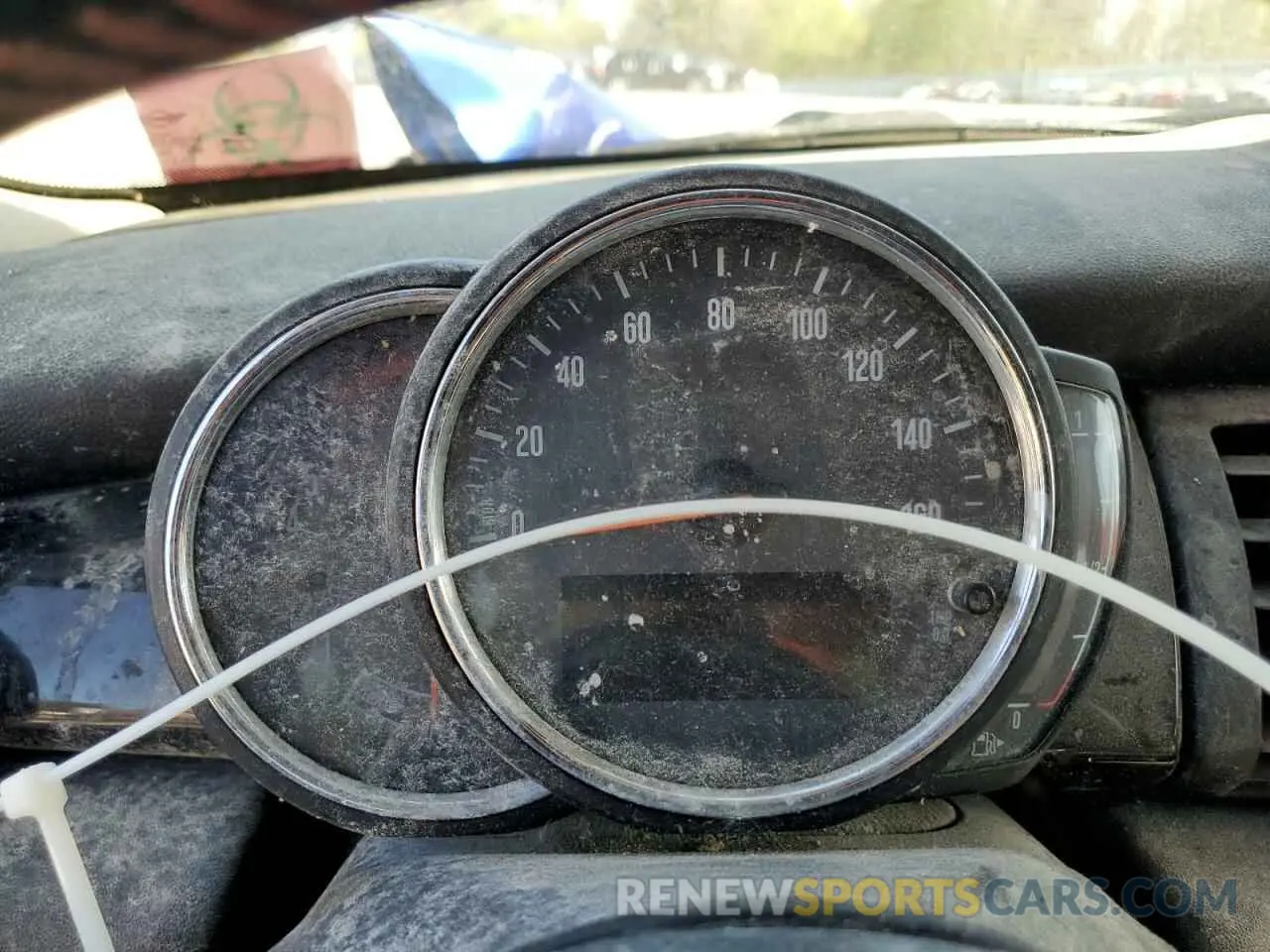 9 fotografías del automóvil dañado WMWXP7C52K2A50593 MINI COOPER 2019