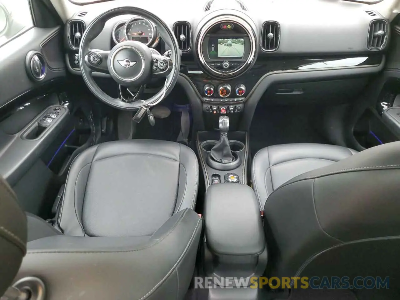 8 fotografías del automóvil dañado WMZYV5C53K3F57806 MINI COOPER 2019