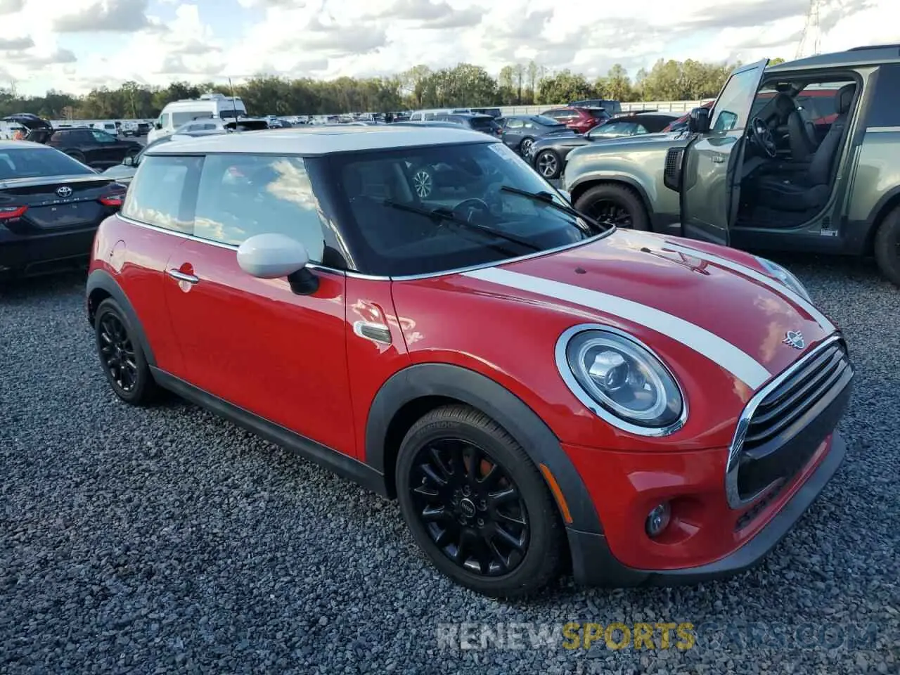 4 fotografías del automóvil dañado WMWXR3C05L2M81113 MINI COOPER 2020