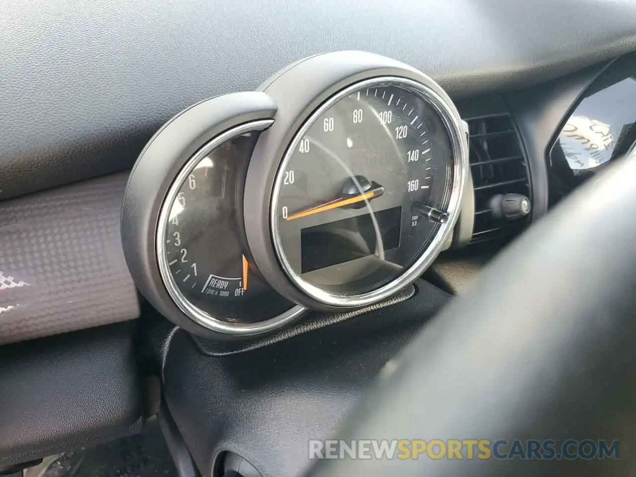 9 fotografías del automóvil dañado WMWXR3C05L2M81113 MINI COOPER 2020