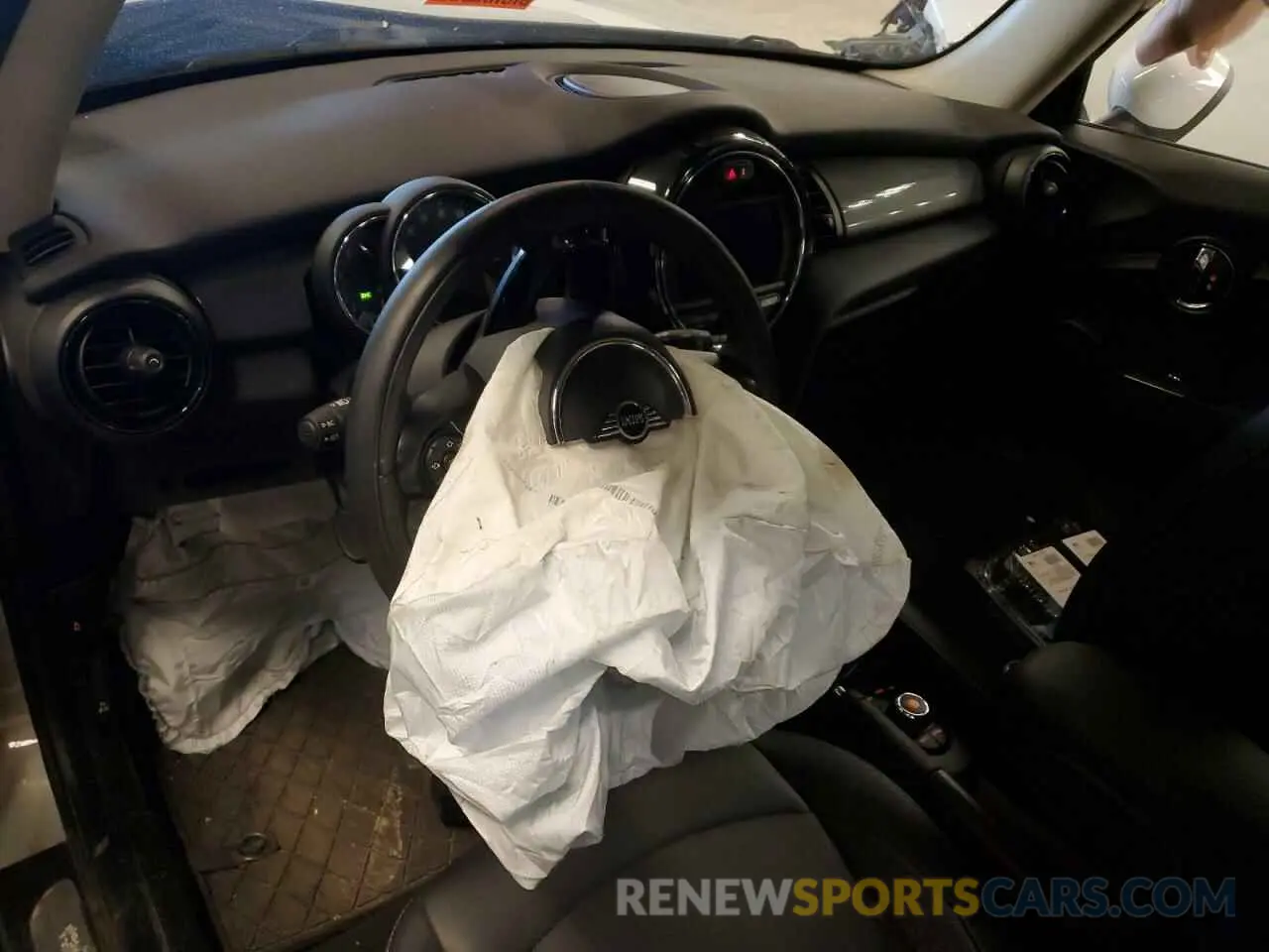 9 fotografías del automóvil dañado WMWXR3C08L2M15462 MINI COOPER 2020