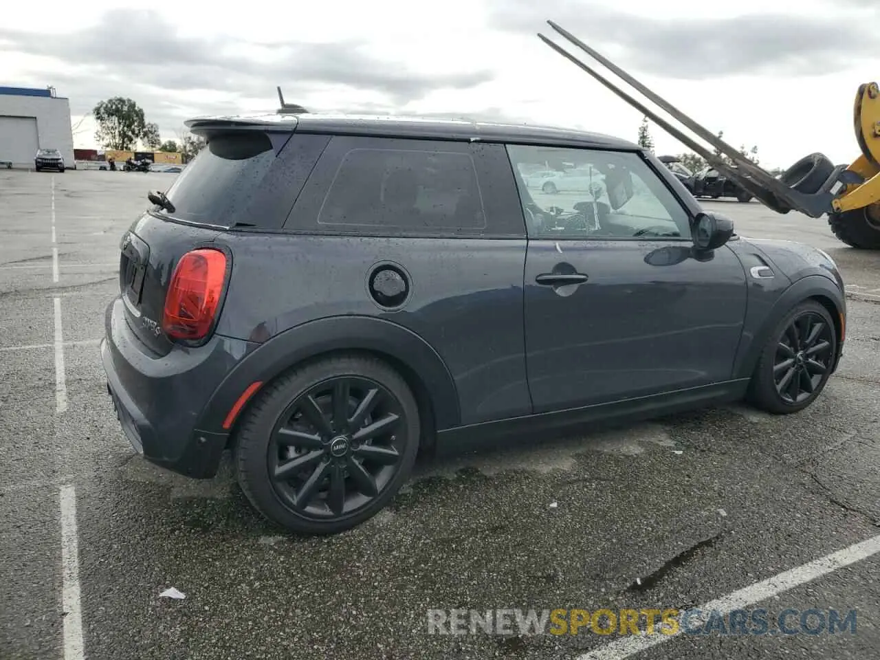 3 fotografías del automóvil dañado WMWXR5C08L2L56392 MINI COOPER 2020