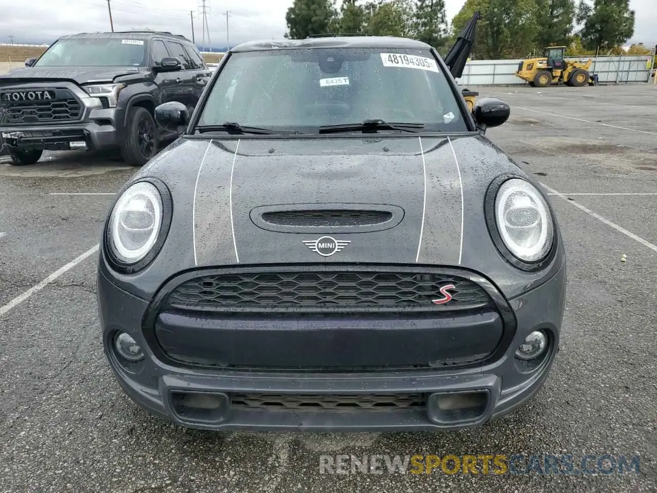 5 fotografías del automóvil dañado WMWXR5C08L2L56392 MINI COOPER 2020