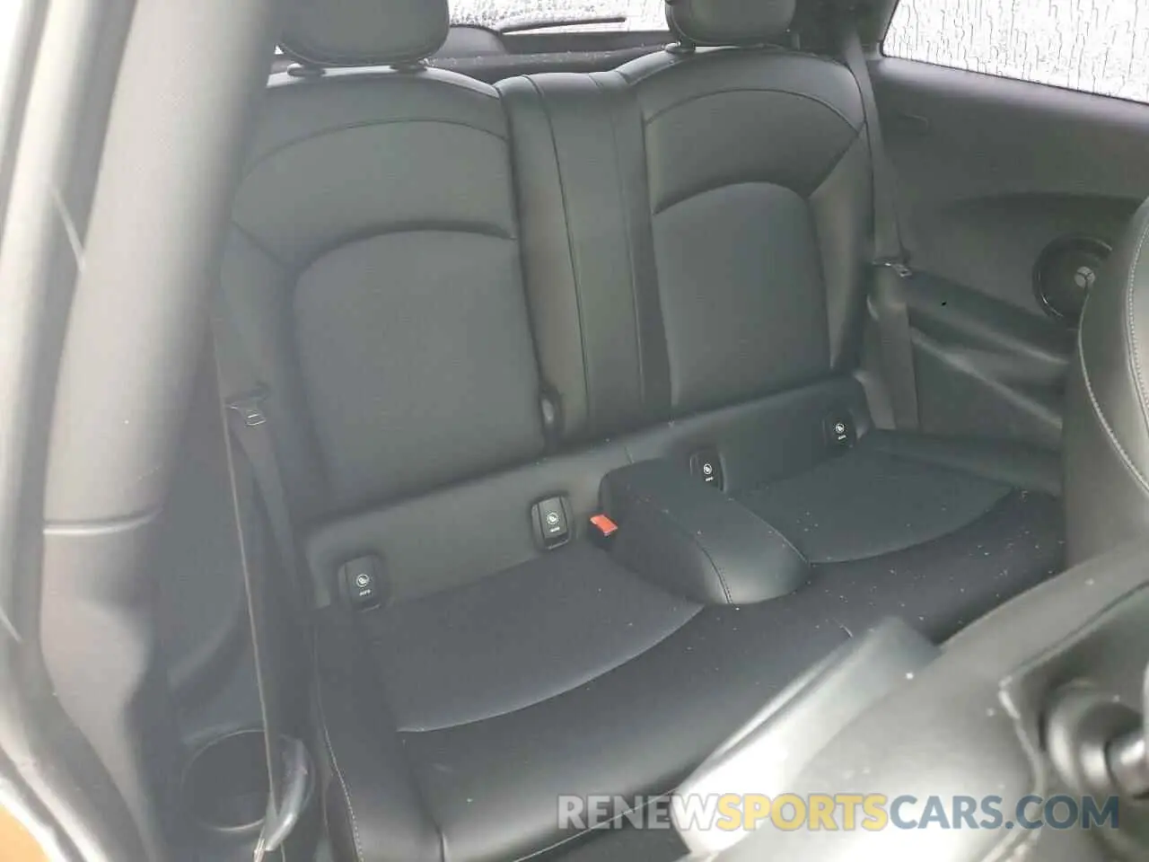 10 fotografías del automóvil dañado WMWXR5C08L2L97055 MINI COOPER 2020