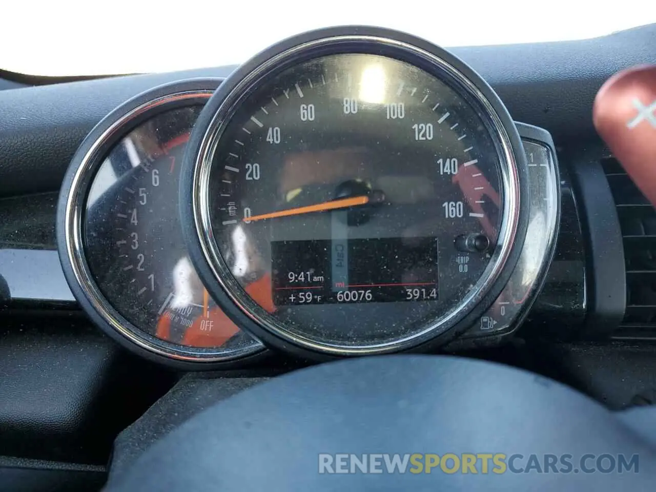 9 fotografías del automóvil dañado WMWXU9C02L2M29164 MINI COOPER 2020