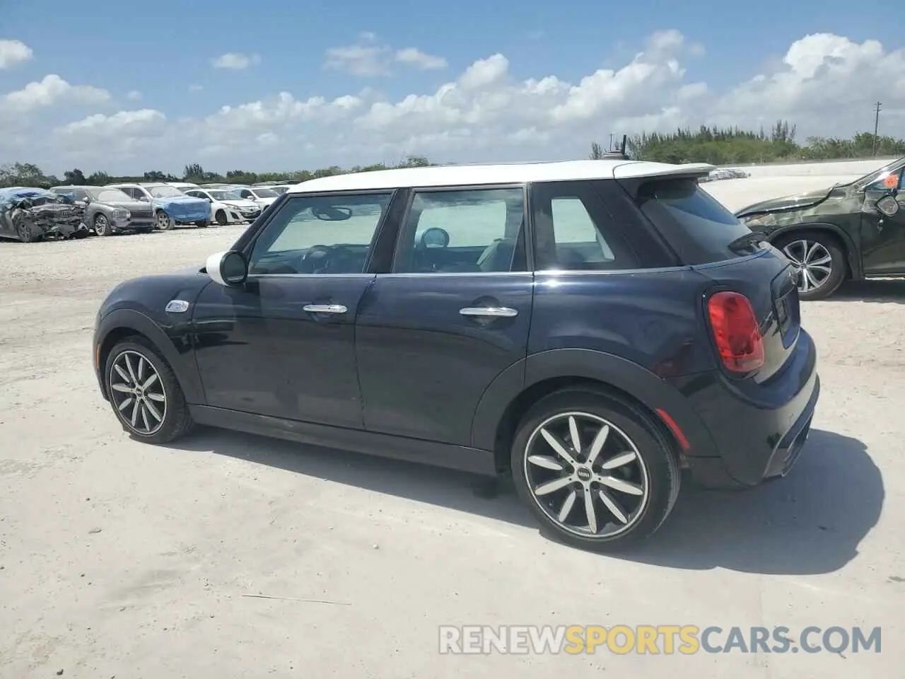 2 fotografías del automóvil dañado WMWXU9C03L2L76233 MINI COOPER 2020