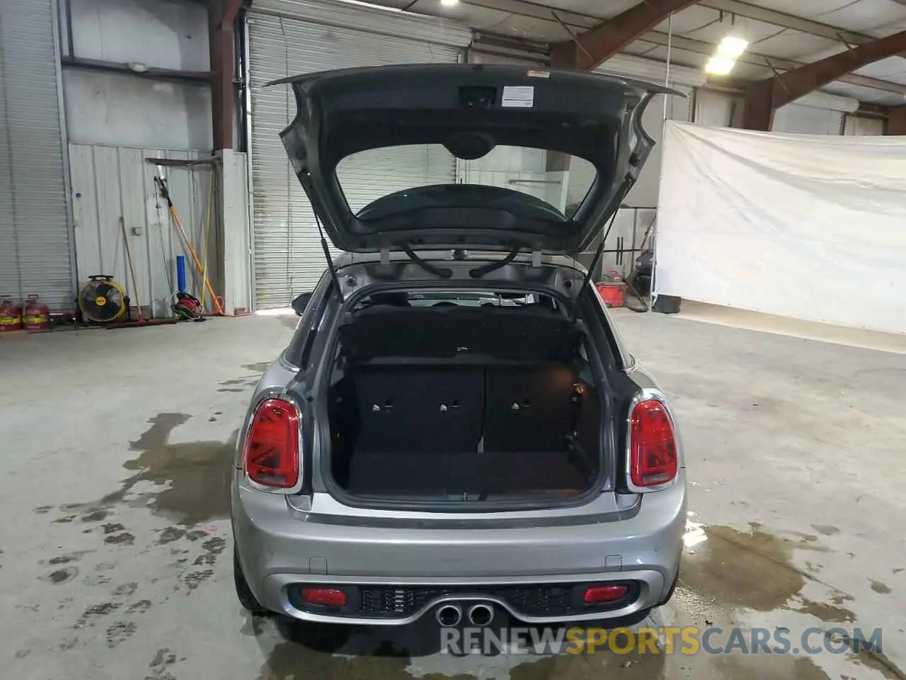 6 fotografías del automóvil dañado WMWXU9C08L2L54275 MINI COOPER 2020