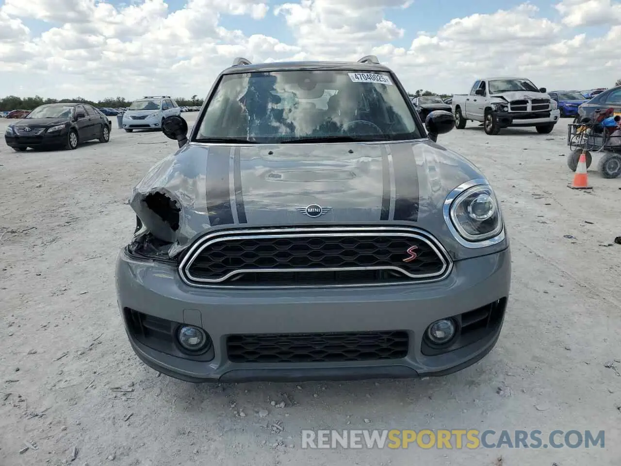 5 fotografías del automóvil dañado WMZYW7C00L3M08829 MINI COOPER 2020