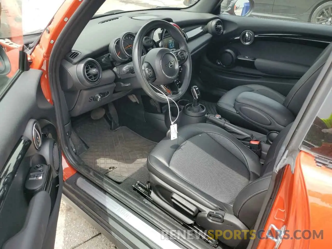 8 fotografías del automóvil dañado WMWXR3C03M2N94446 MINI COOPER 2021