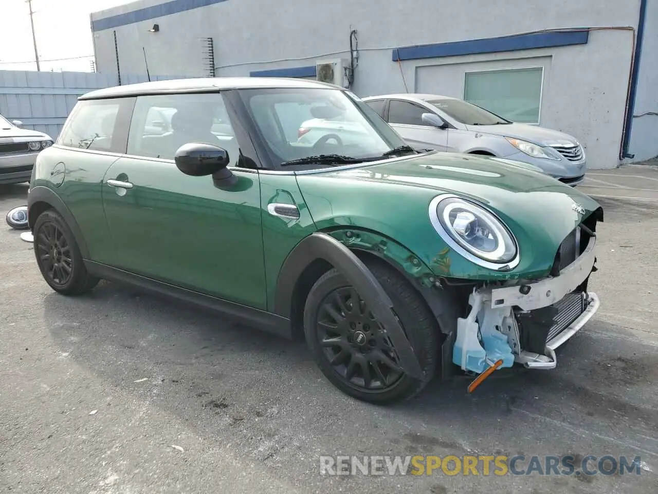 4 fotografías del automóvil dañado WMWXR3C0XM2P13271 MINI COOPER 2021