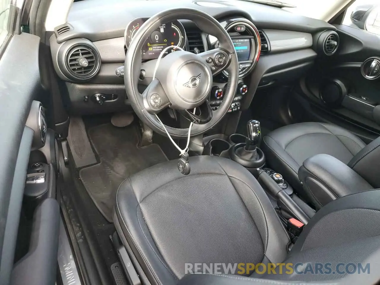 8 fotografías del automóvil dañado WMWXR3C0XM2P13271 MINI COOPER 2021