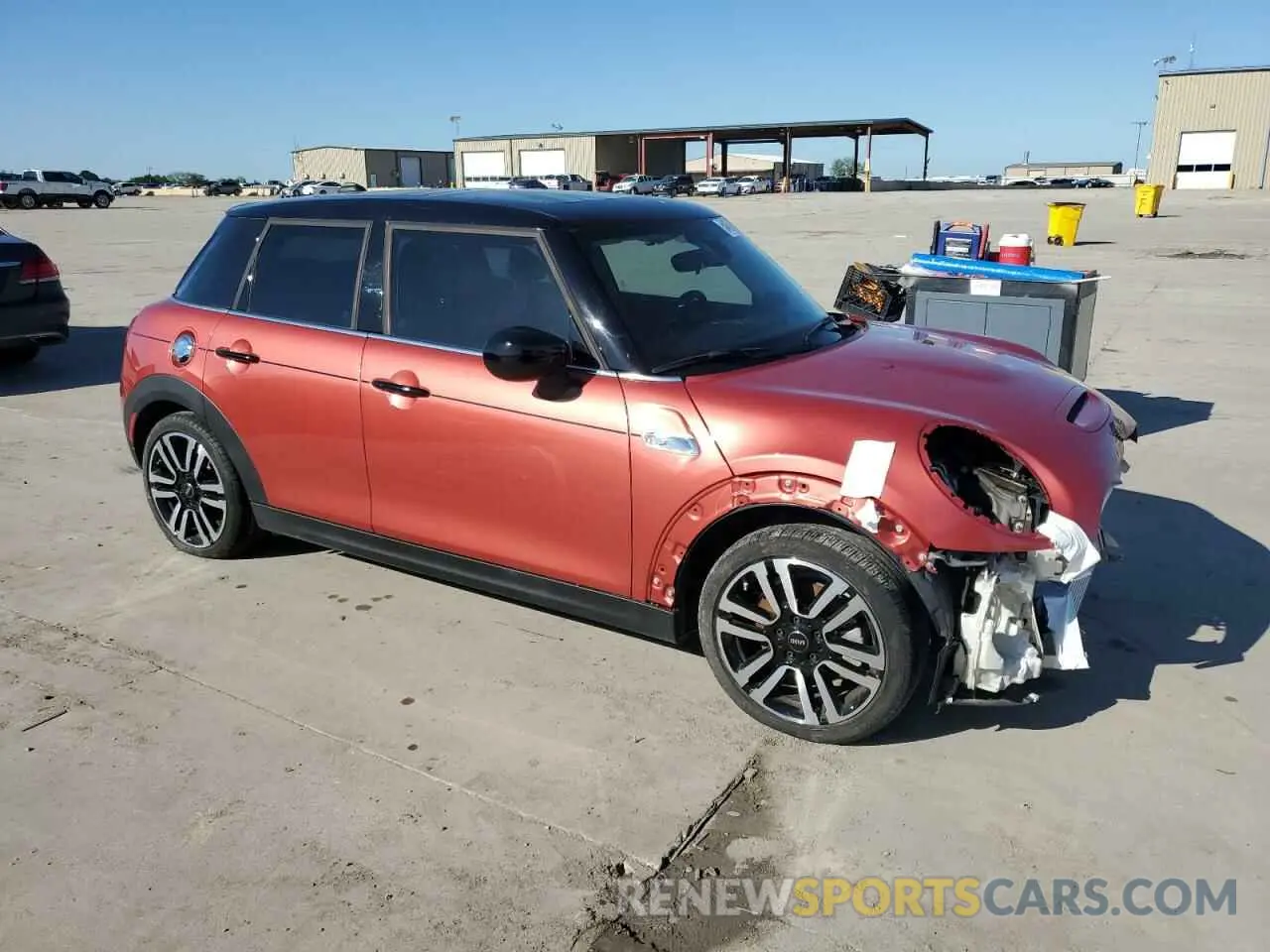 4 fotografías del automóvil dañado WMWXU9C08M2N29397 MINI COOPER 2021