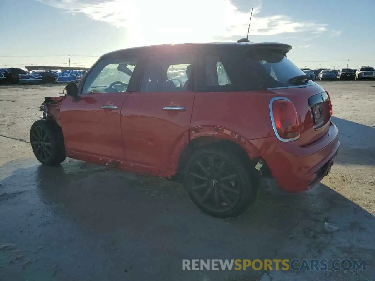 2 fotografías del automóvil dañado WMWXU9C08M2P30720 MINI COOPER 2021