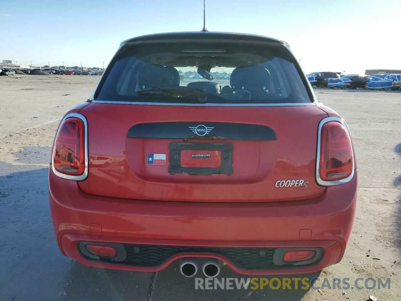 6 fotografías del automóvil dañado WMWXU9C08M2P30720 MINI COOPER 2021
