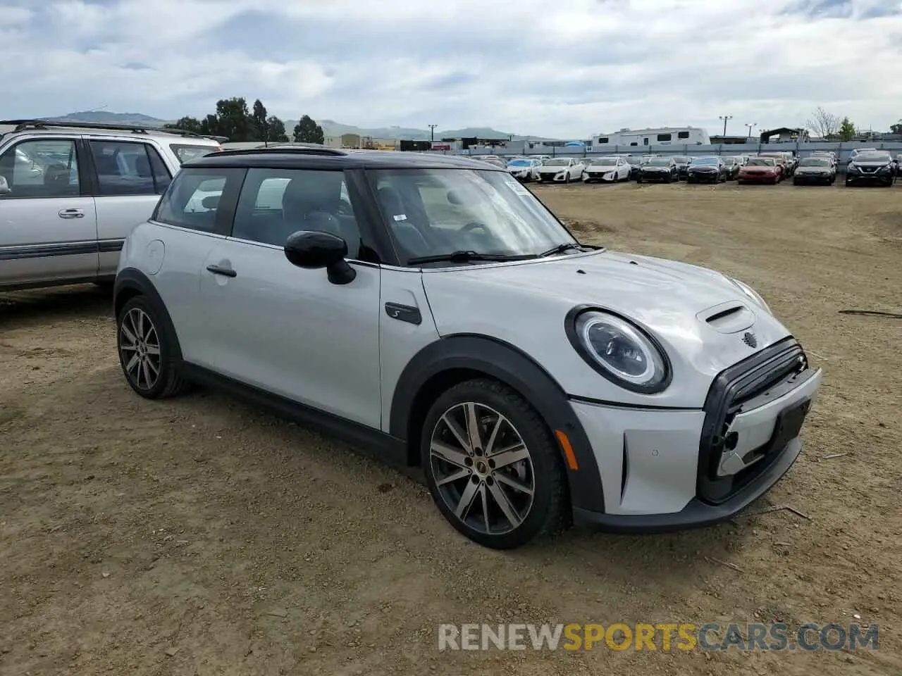 4 fotografías del automóvil dañado WMW13DJ07N2S11447 MINI COOPER 2022